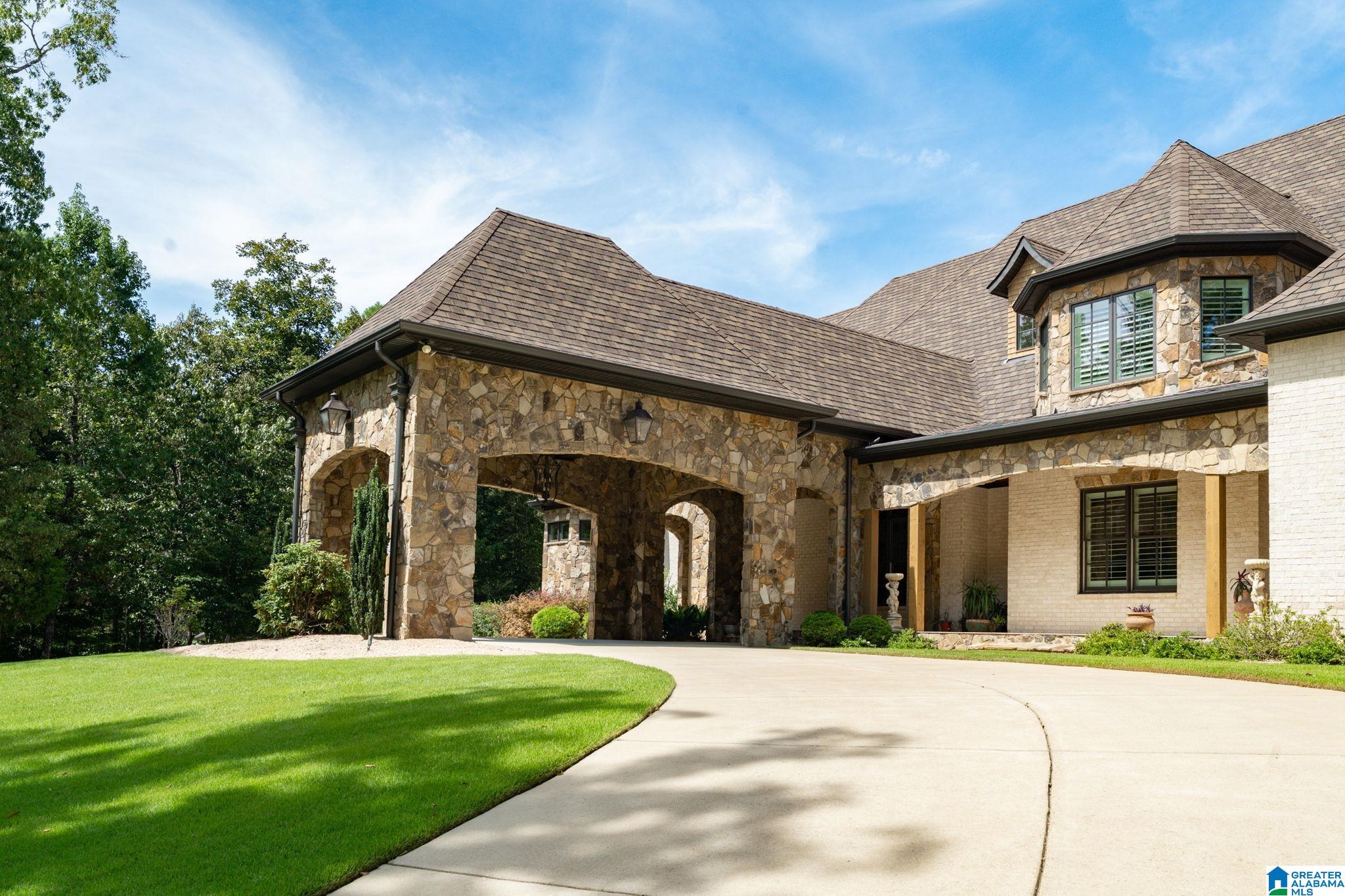 Homes for sale in Indian Springs Village, AL | 107 Cahaba Oaks Lane, Indian Springs Village, AL 35124 | MLS# 21429768