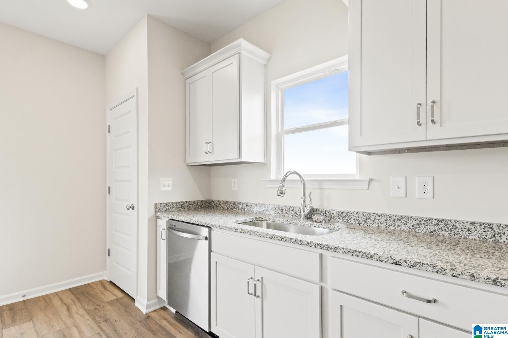 Homes for sale in Sterrett, AL | 126 Townmoor Lane, Sterrett, AL 35147 | MLS# 21430064