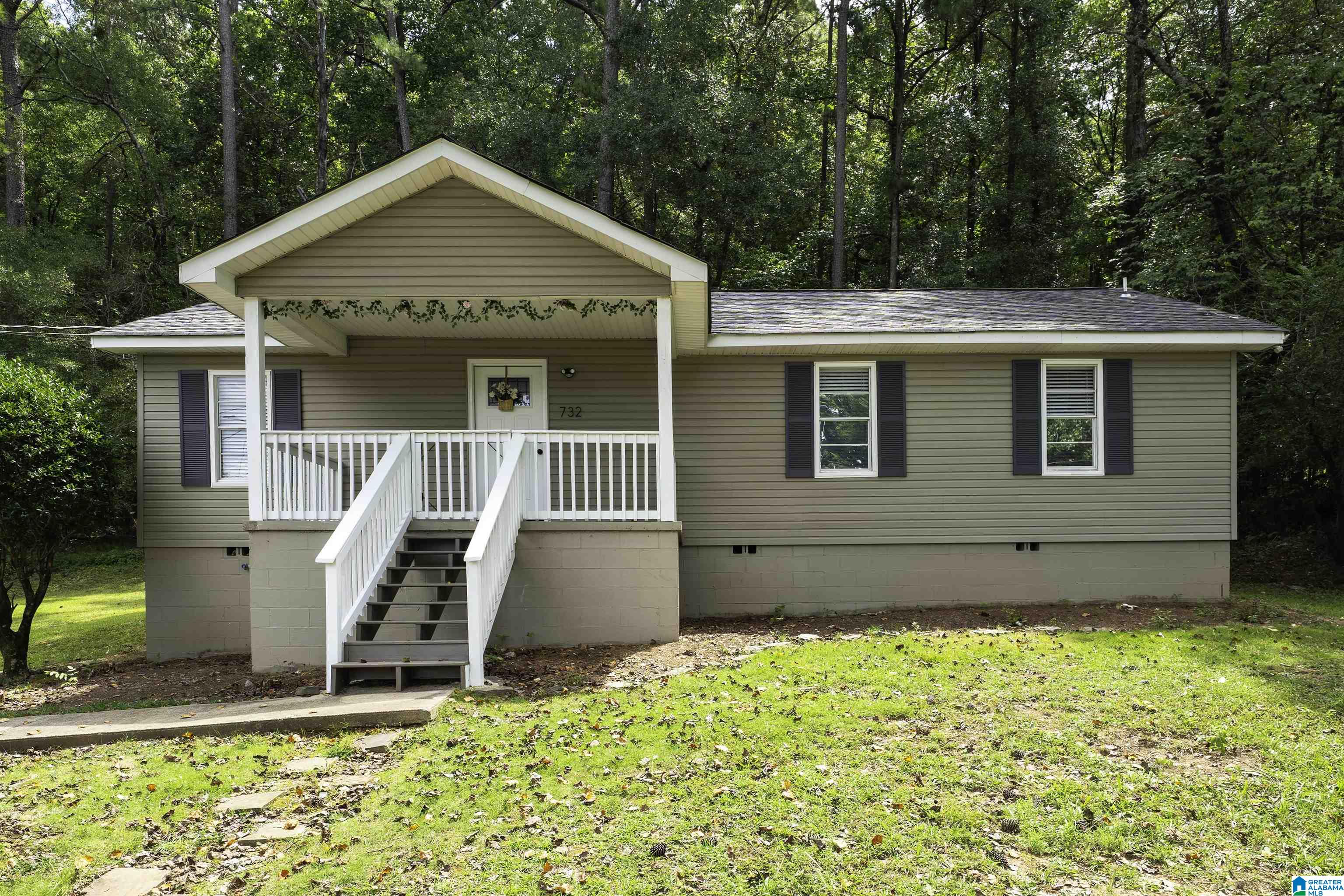 Homes for sale in Alabaster, AL | 732 4th Street Sw, Alabaster, AL 35007 | MLS# 21430083