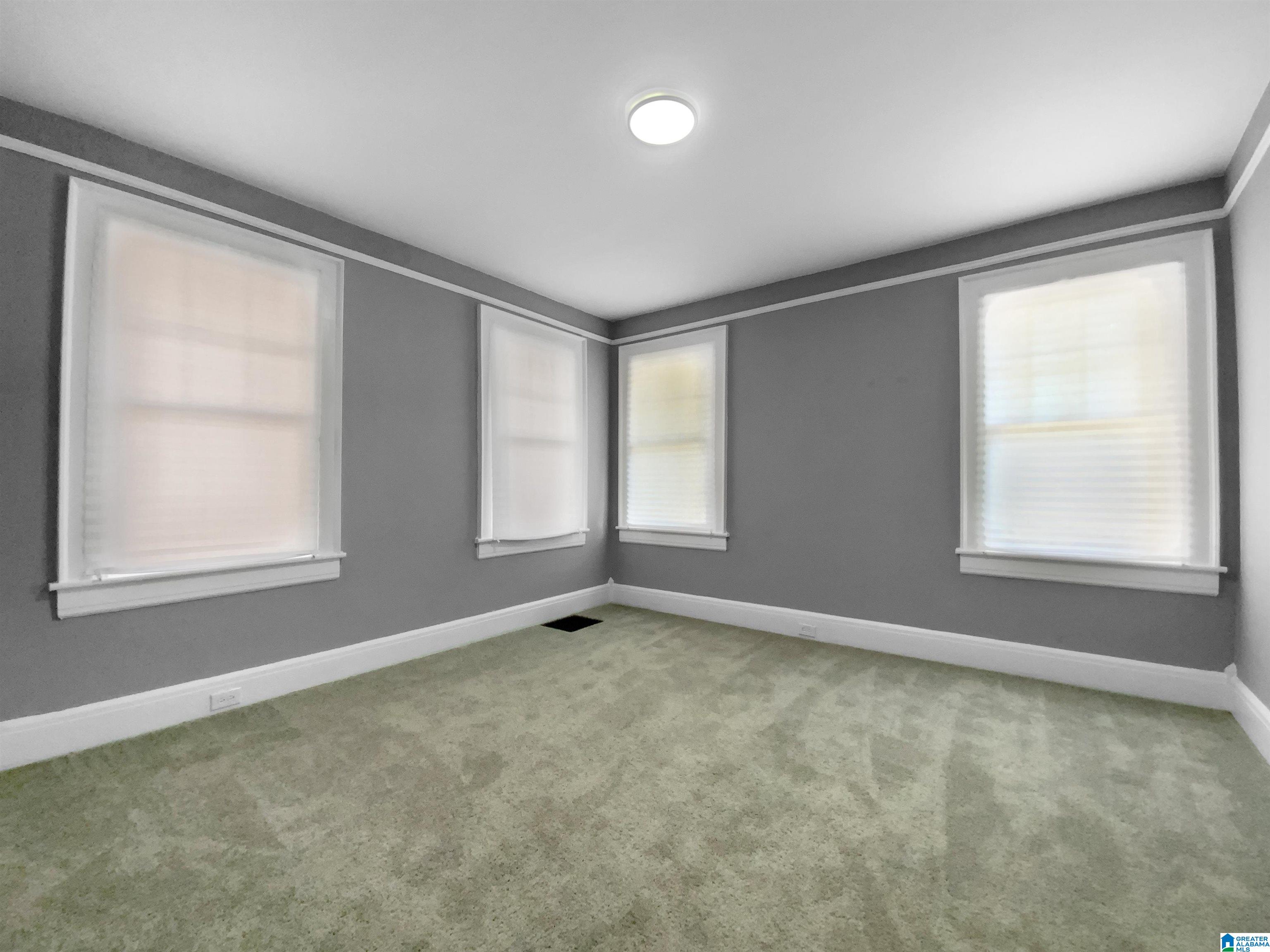 Homes for sale in Birmingham, AL | 1033 Graymont Avenue W, Birmingham, AL 35204 | MLS# 21430277