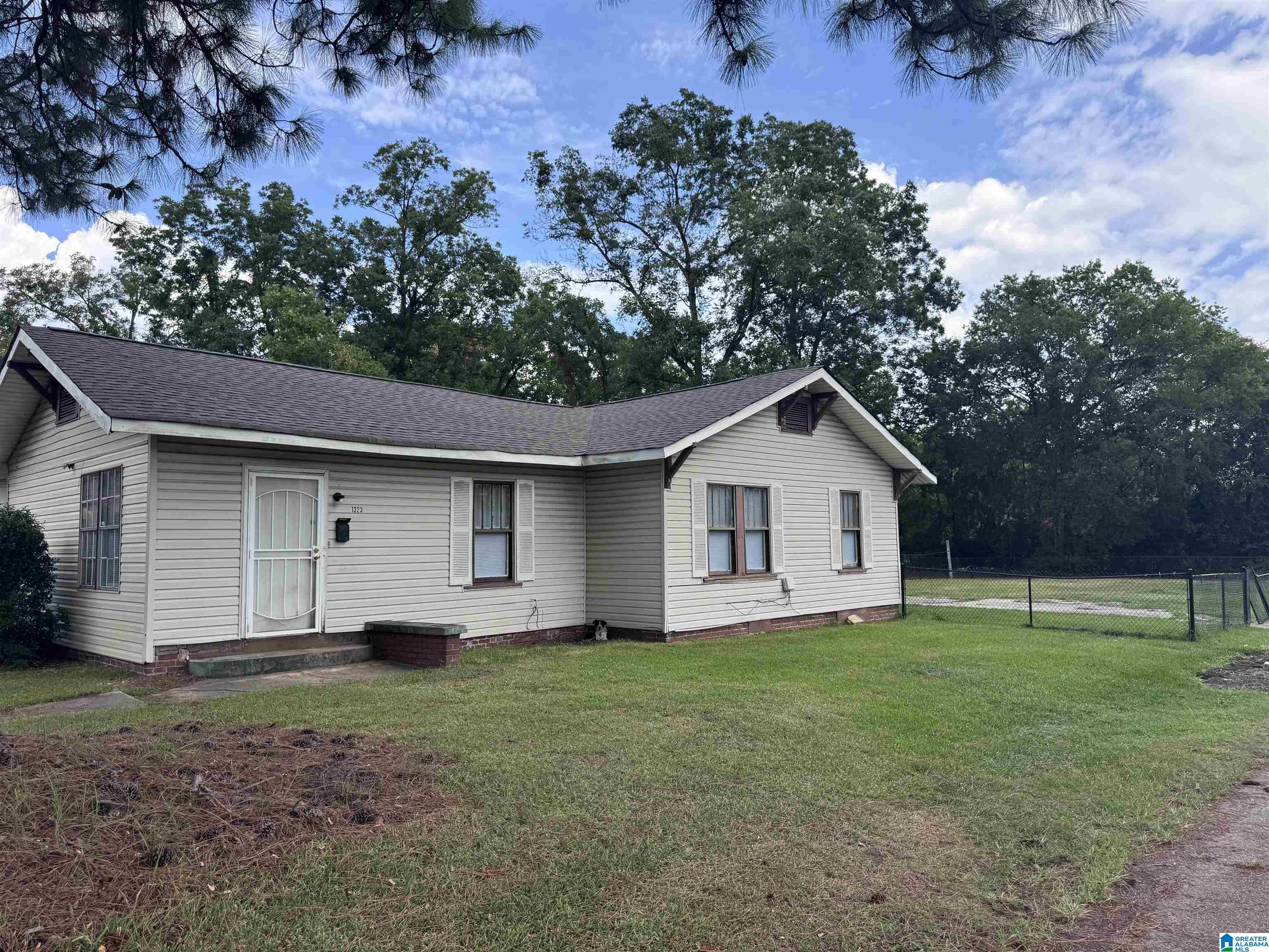 1323 GULFPORT STREET
