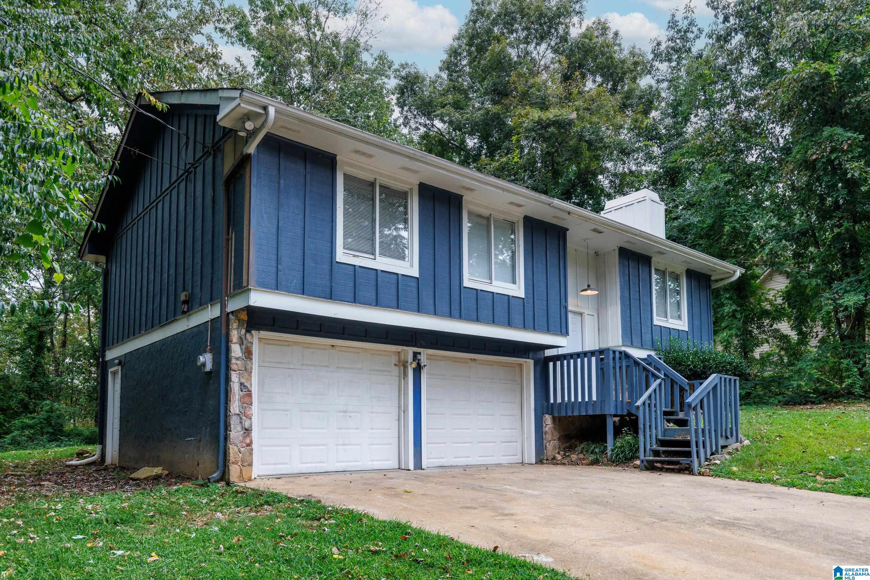 432 SHELTERWOOD CIRCLE