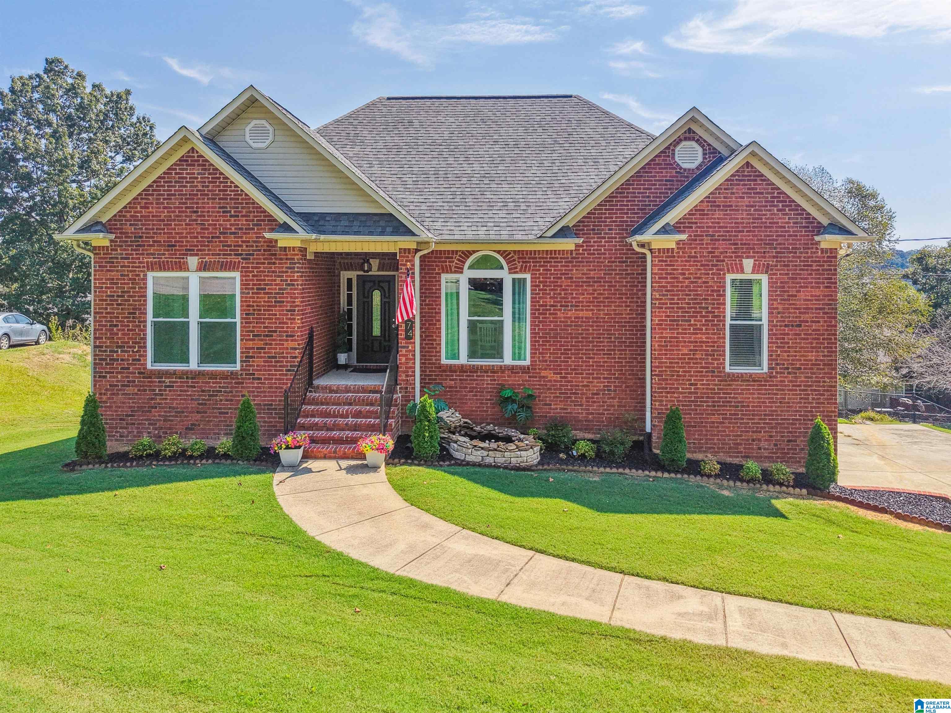 74 AUTUMN TRACE