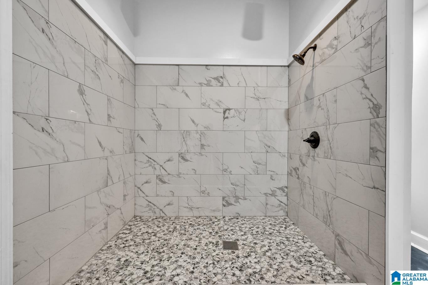 Homes for sale in Gardendale, AL | 7946 Firethorn Lane, Gardendale, AL 35071 | MLS# 21431207