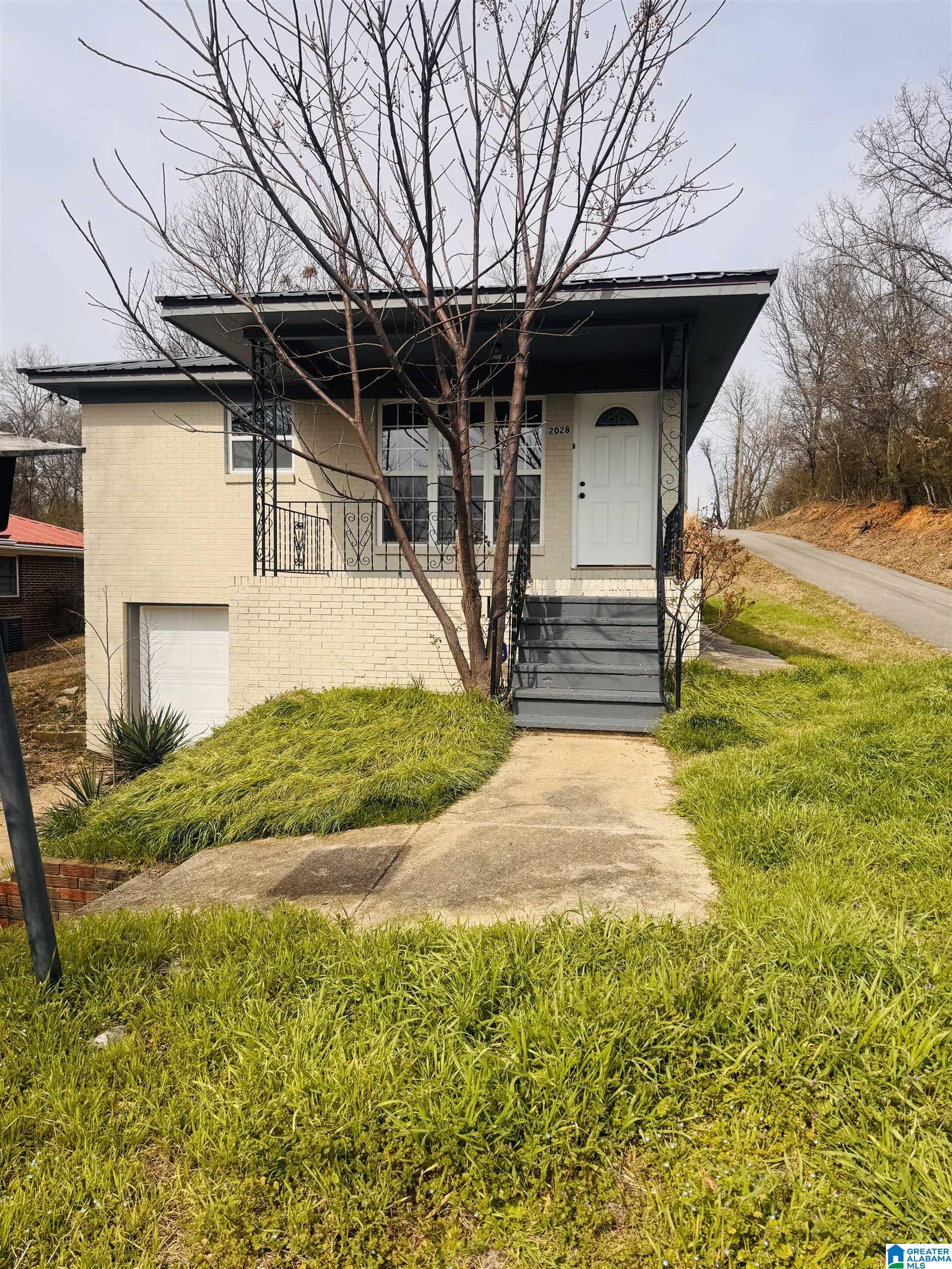 2028 PROGRESS STREET