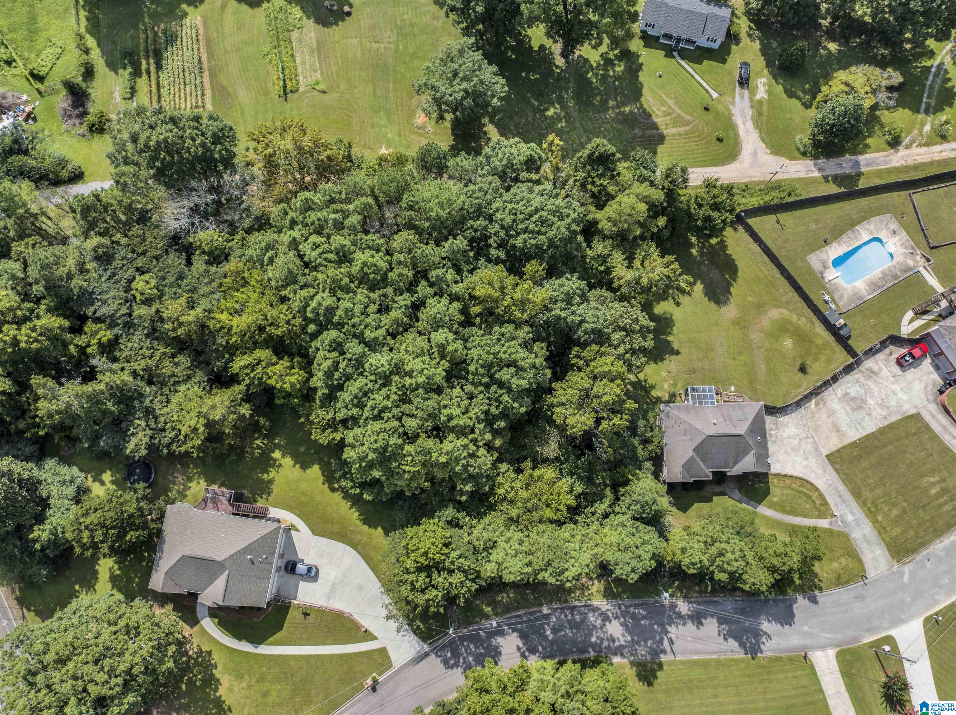 7604 AZALEA CIRCLE