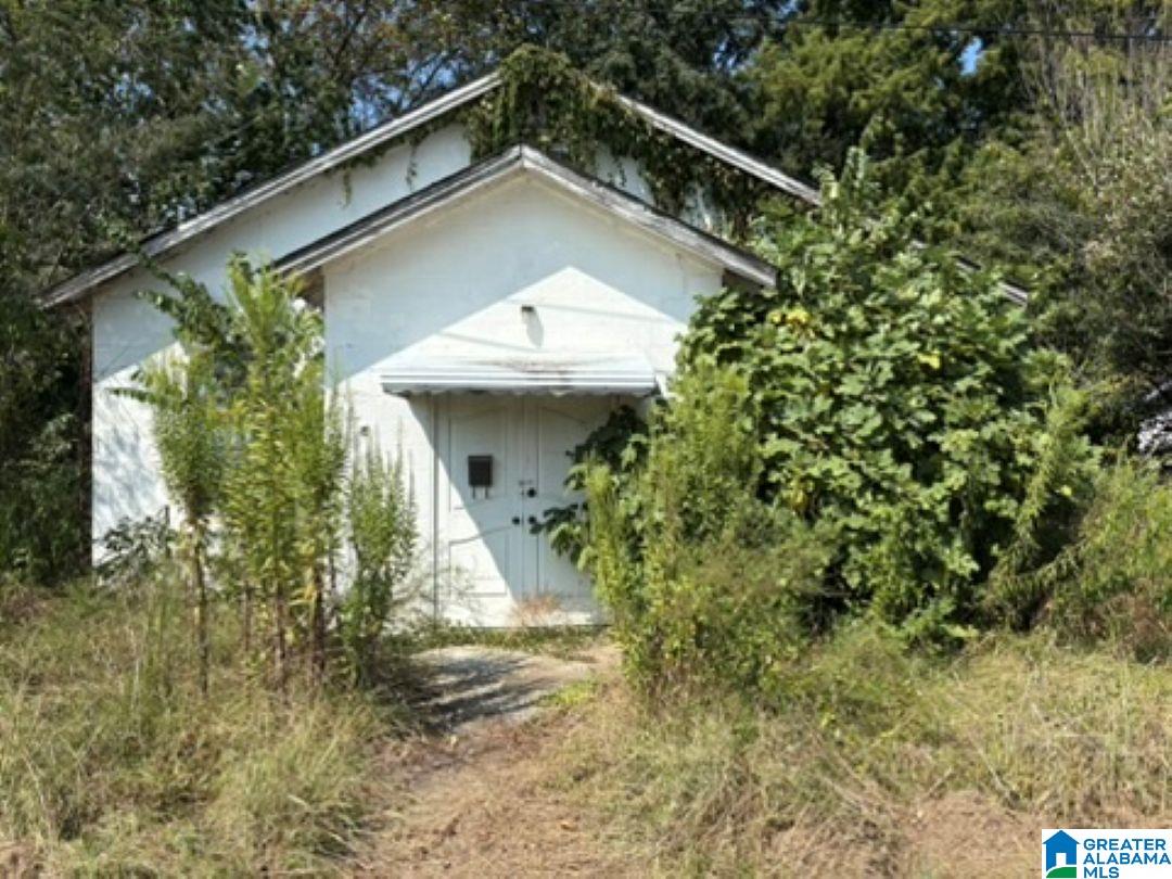 64 3RD STREET NE