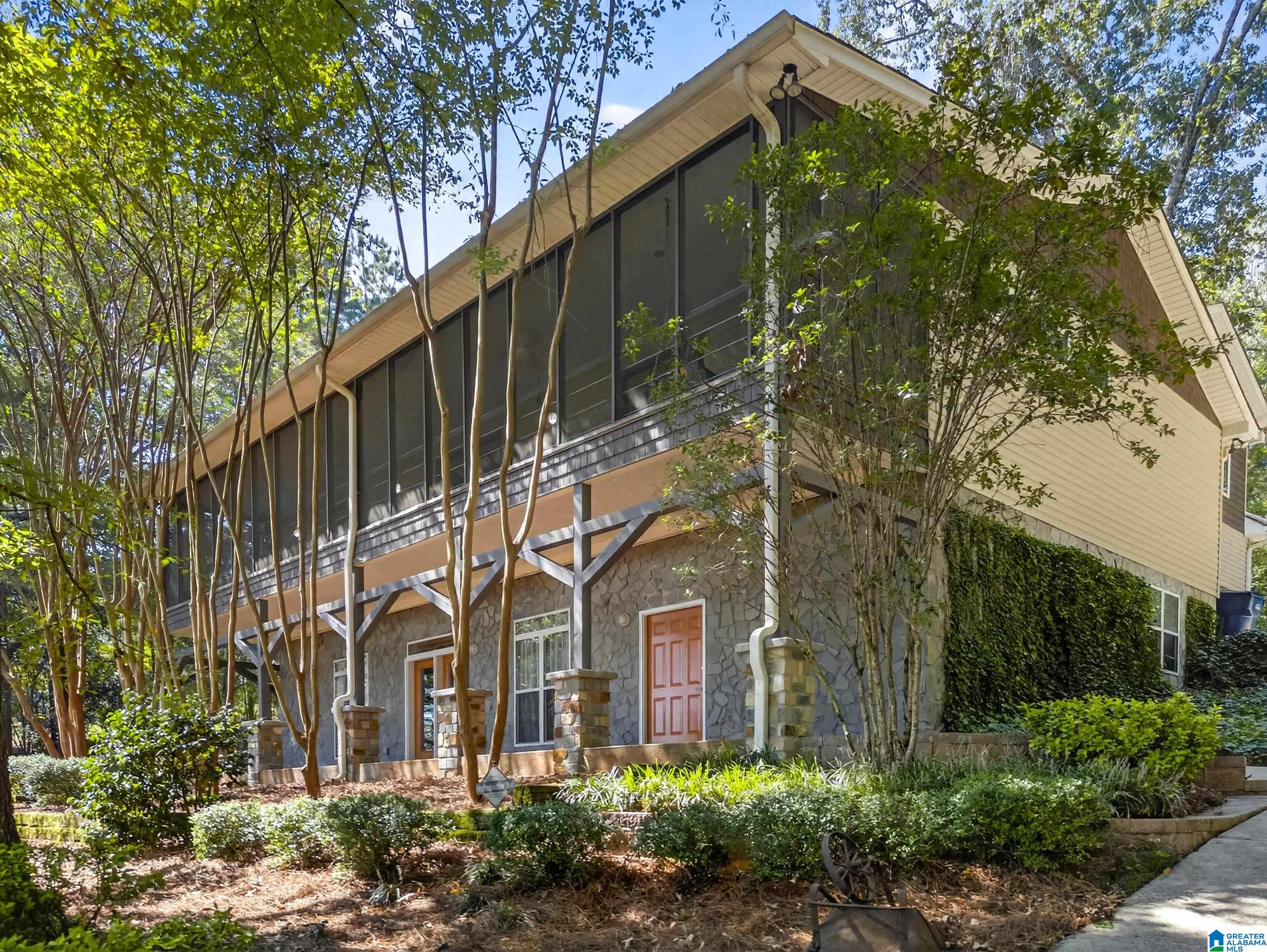 1105 LOCK 4 ROAD