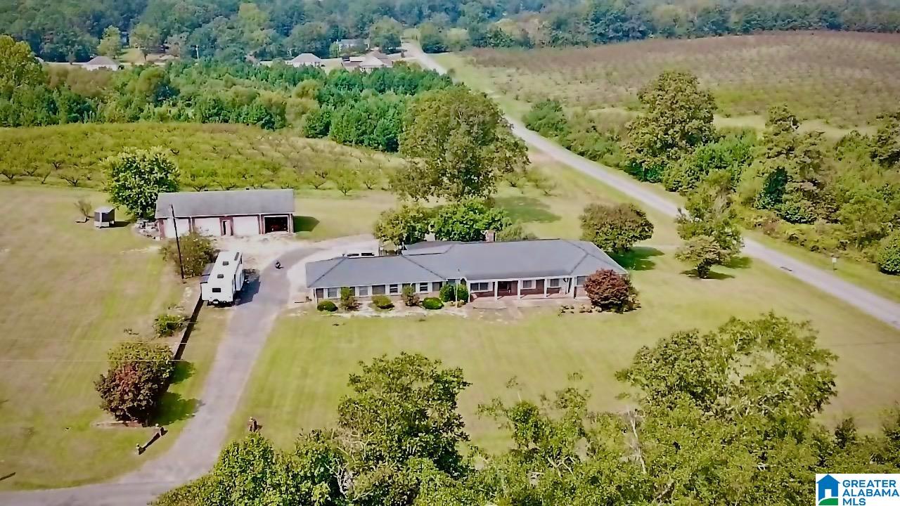 Homes for sale in Thorsby, AL | 1155 Iowa Avenue, Thorsby, AL 35171 | MLS# 21432151