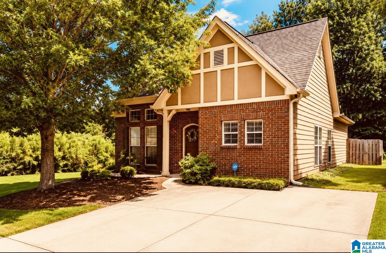 113 KINGSTON COURT