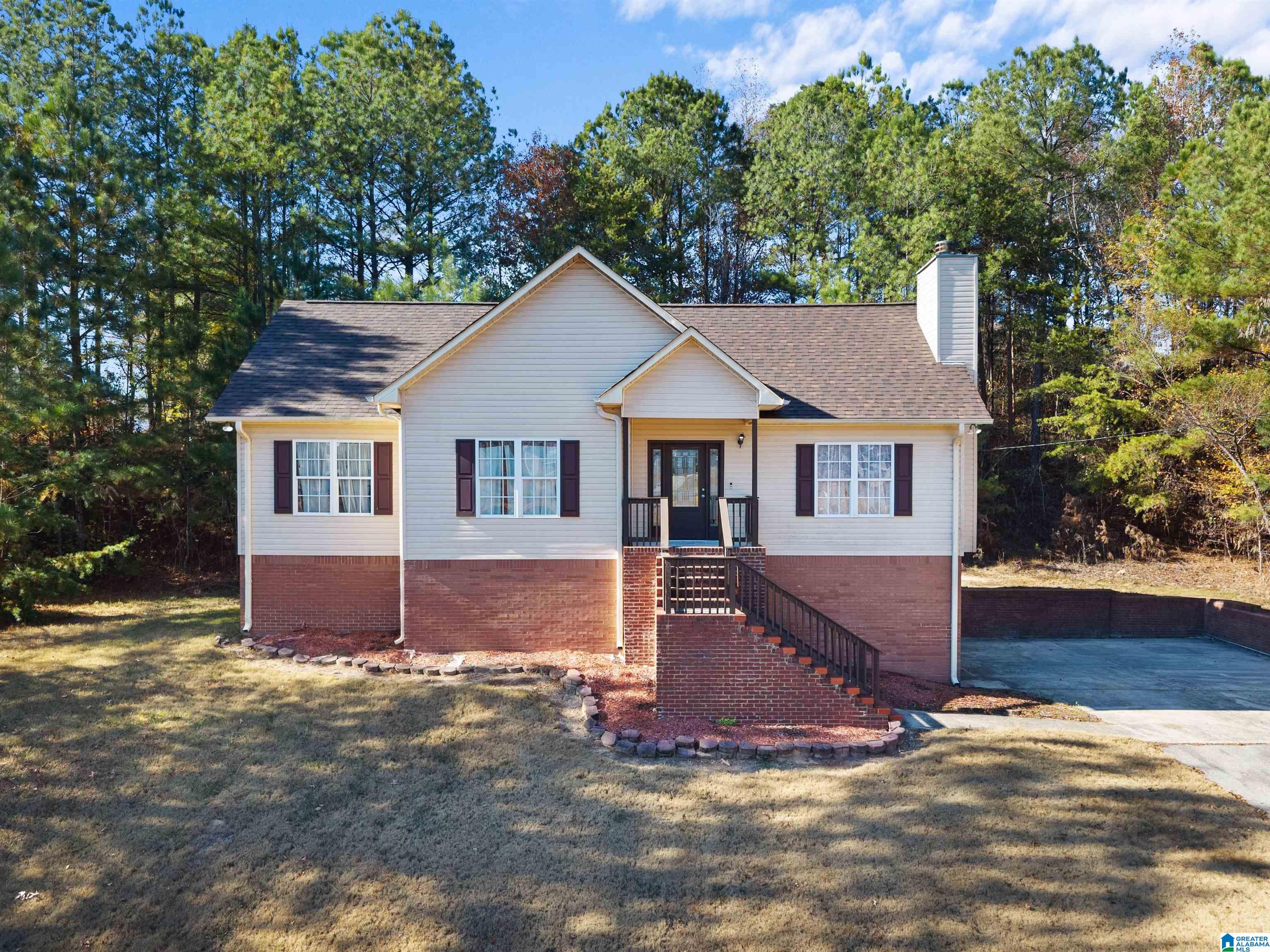 Homes for sale in Warrior, AL | 100 Miranda Road, Warrior, AL 35180 | MLS# 21432583