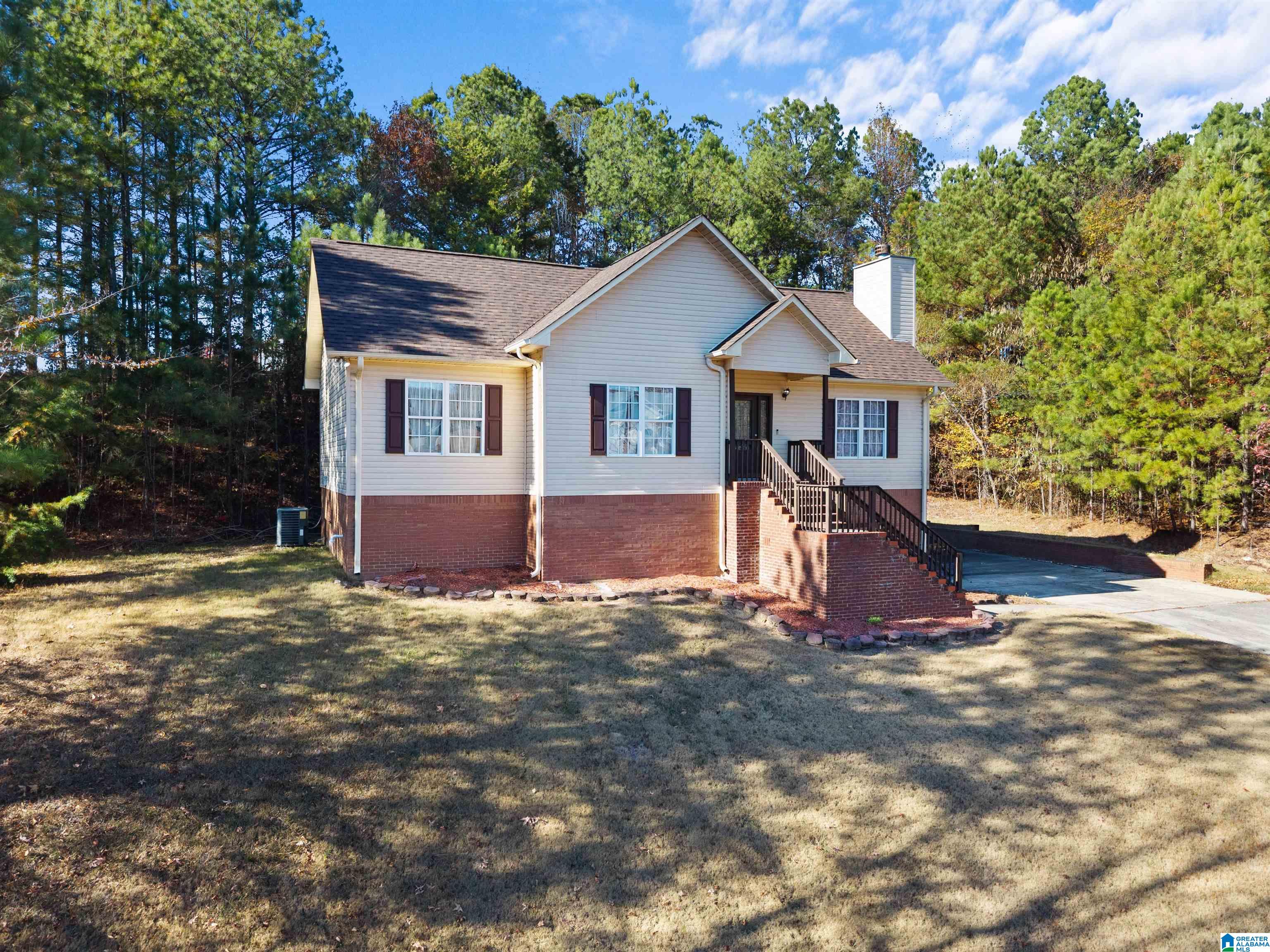 Homes for sale in Warrior, AL | 100 Miranda Road, Warrior, AL 35180 | MLS# 21432583