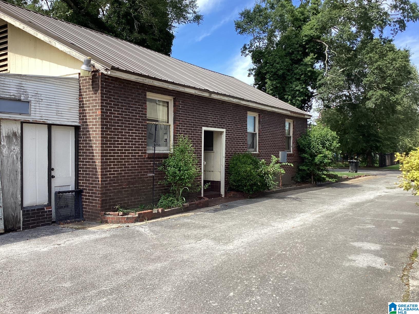 Homes for sale in Gadsden, AL | 301 Elmwood Ave, Gadsden, AL 35903 | MLS# 21432612
