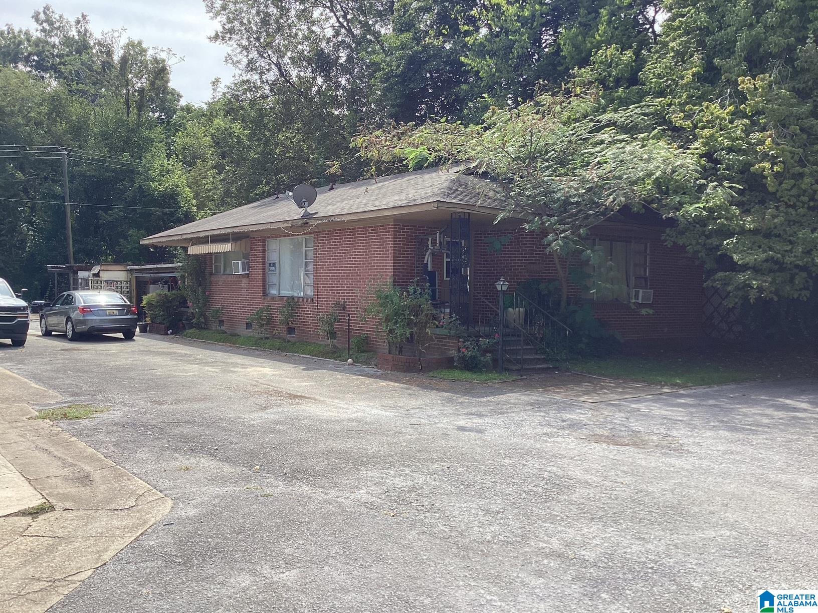 Homes for sale in Gadsden, AL | 301 Elmwood Ave, Gadsden, AL 35903 | MLS# 21432612