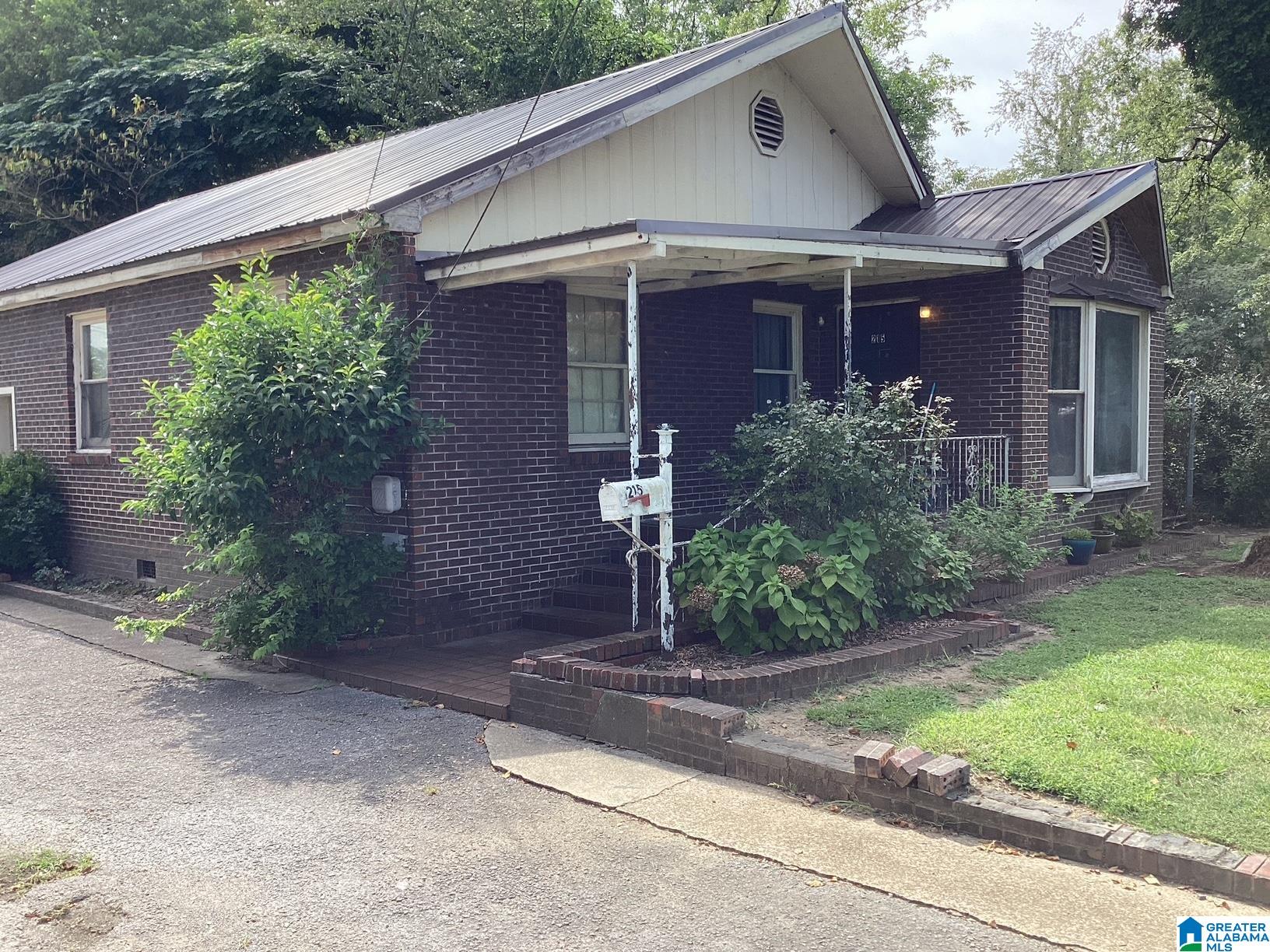 Homes for sale in Gadsden, AL | 301 Elmwood Ave, Gadsden, AL 35903 | MLS# 21432612
