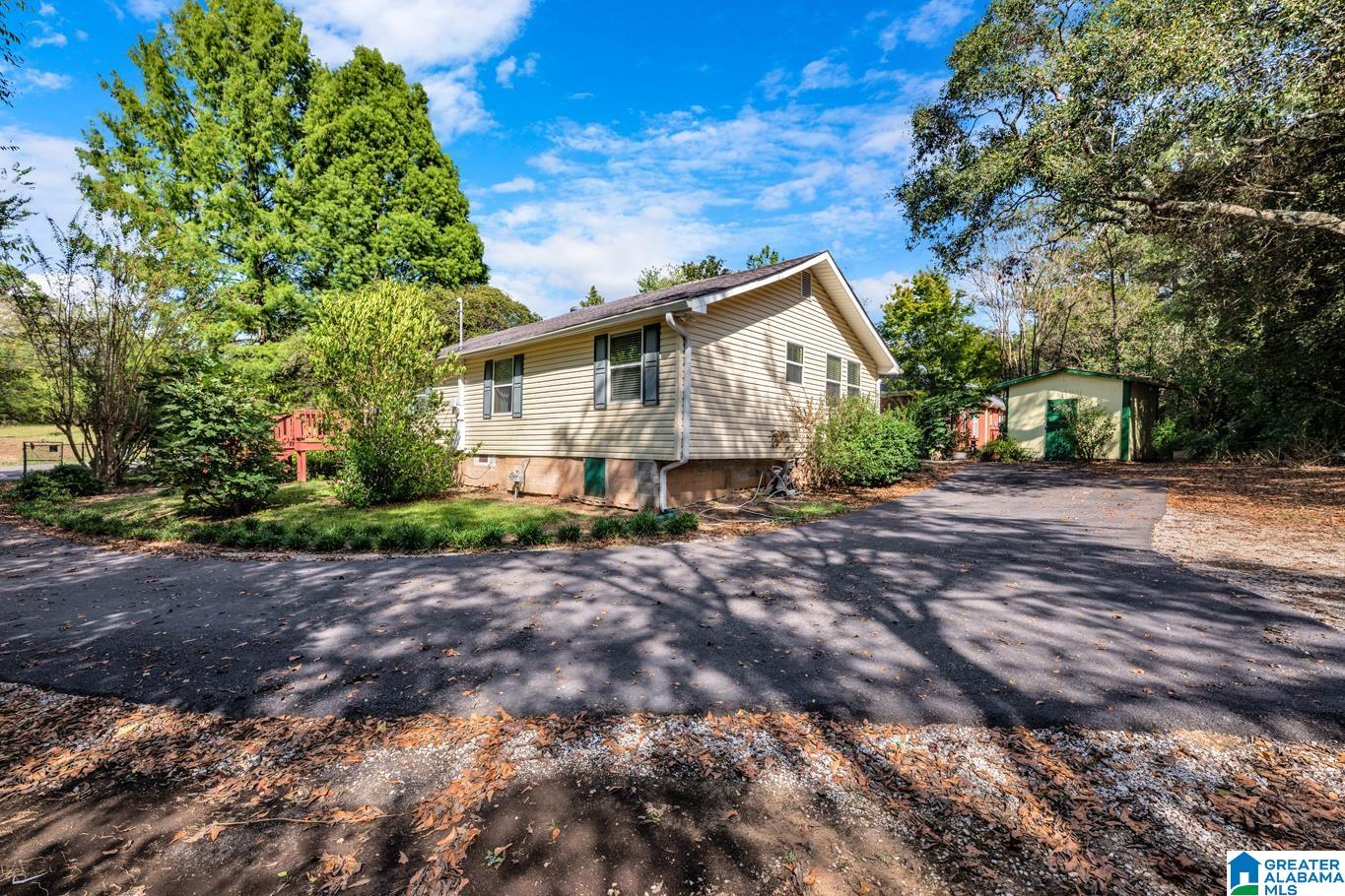 Homes for sale in Hueytown, AL | 3469 Virginia Dr, Hueytown, AL 35023 | MLS# 21432674
