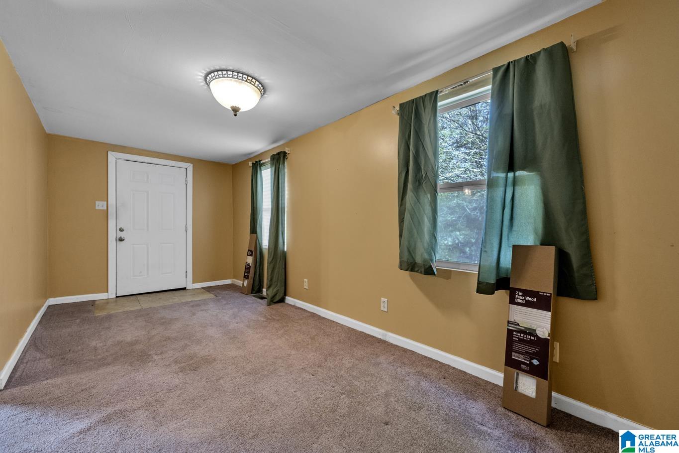 Homes for sale in Hueytown, AL | 3469 Virginia Dr, Hueytown, AL 35023 | MLS# 21432674