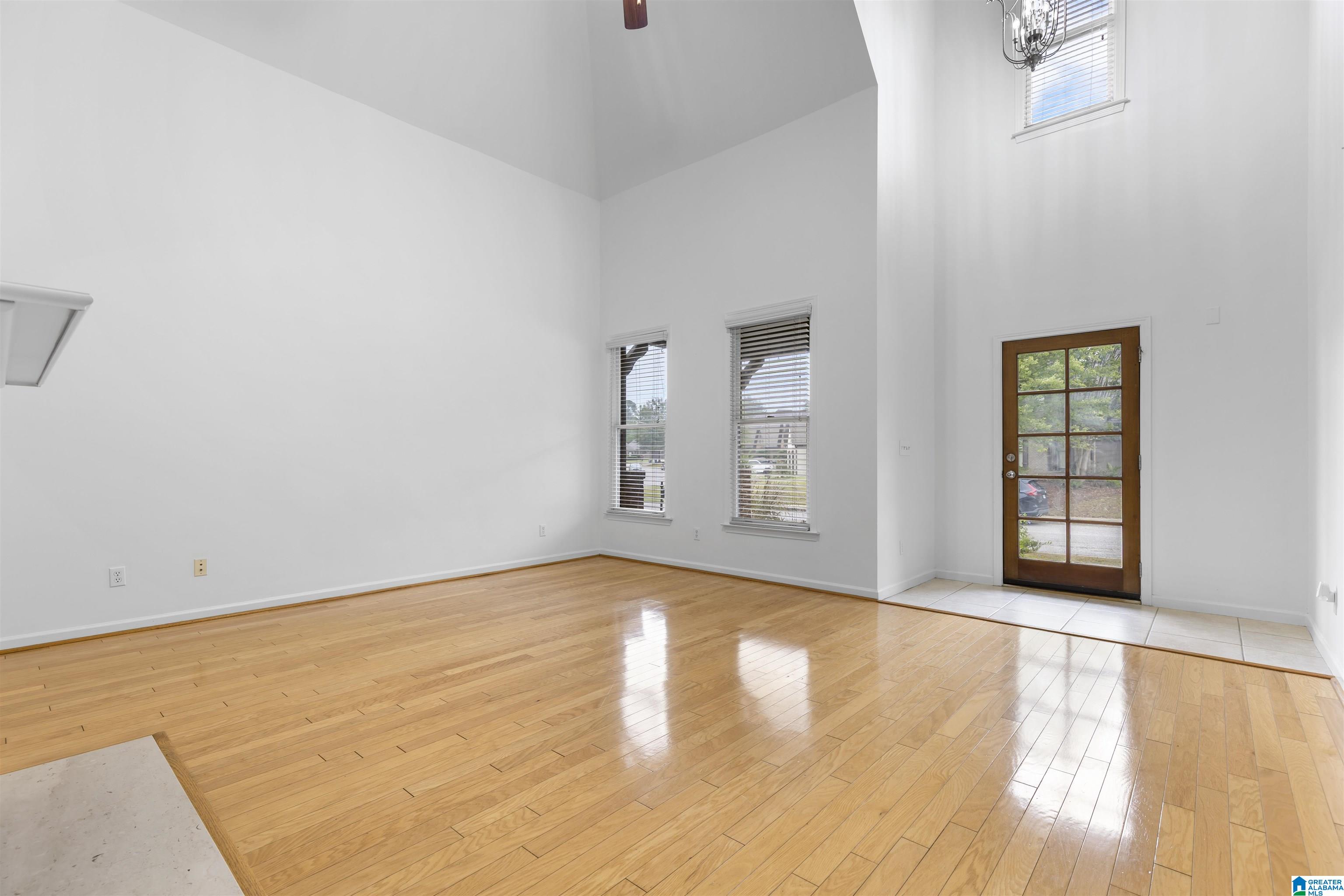 Homes for sale in Hoover, AL | 2297 Abbeyglen Lane, Hoover, AL 35226 | MLS# 21432709