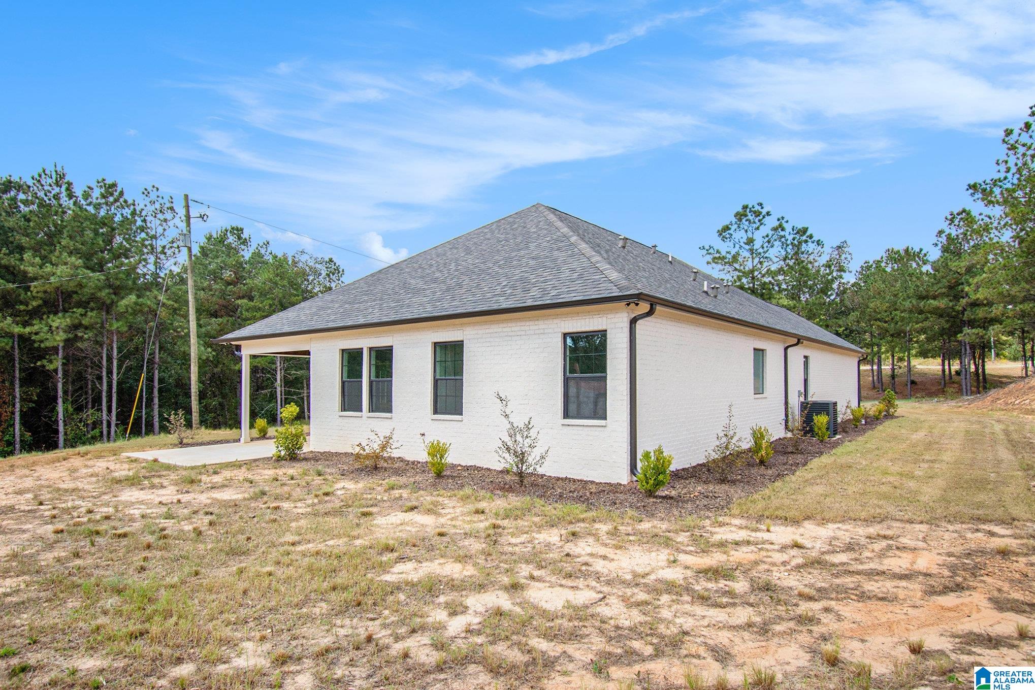 Homes for sale in Montevallo, AL | 409 County Road 1040, Montevallo, AL 35115 | MLS# 21432717