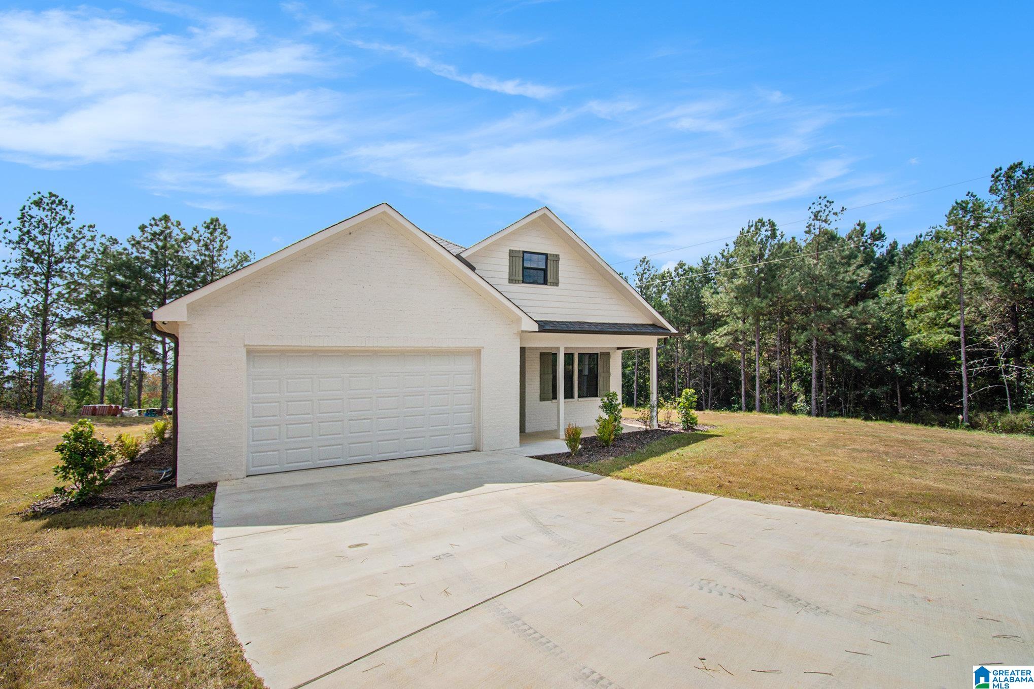 Homes for sale in Montevallo, AL | 409 County Road 1040, Montevallo, AL 35115 | MLS# 21432717