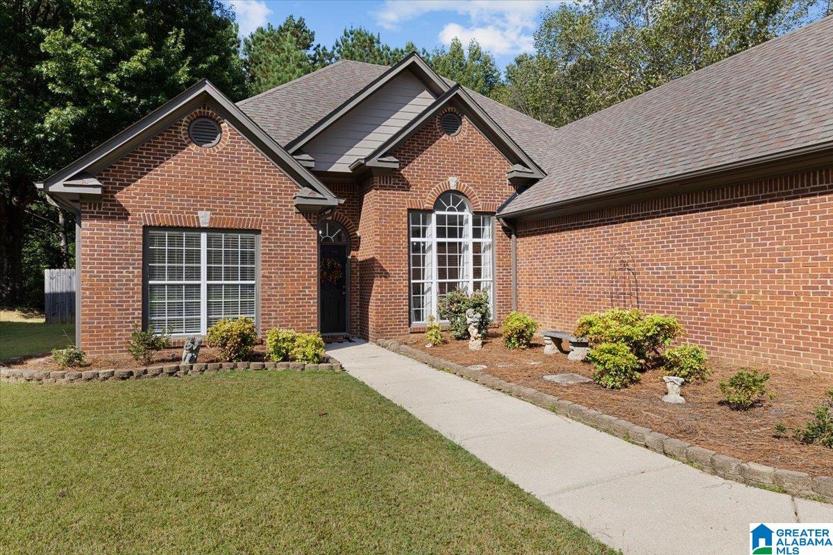 Photo 4 of Single family home for sale at 242 Dawns Way, Trussville, AL 35173 | MLS# 21433029 | Listing updated on 2026-03-09