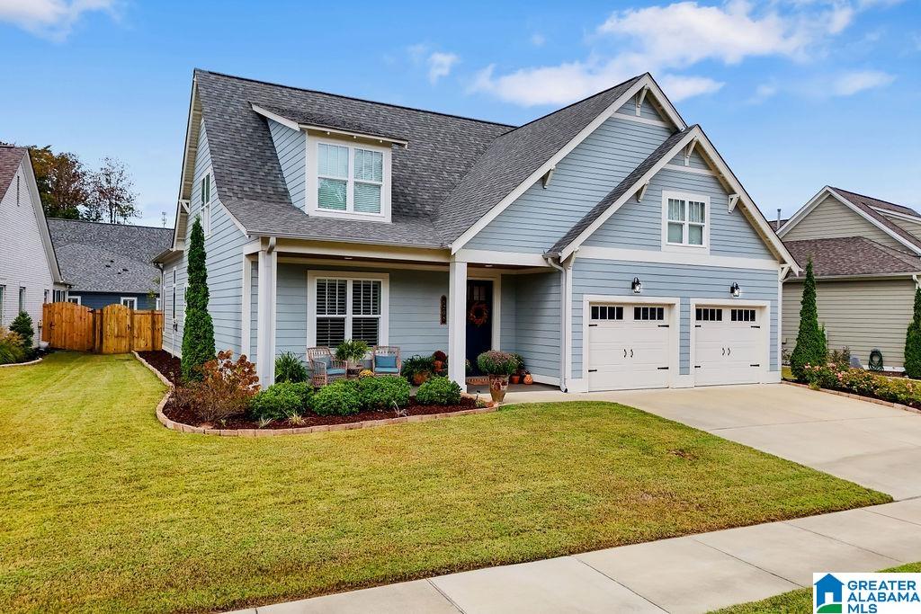 Homes for sale in Hoover, AL | 8208 Annika Dr, Hoover, AL 35244 | MLS# 21433107