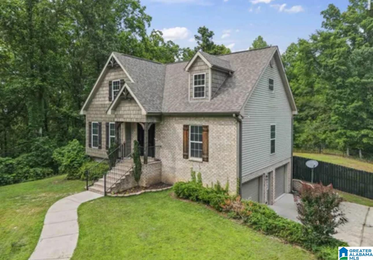 Photo 3 of Single family home for sale at 230 Ridgewood Lane, Odenville, AL 35120 | MLS# 21433176 | Listing updated on 2026-02-18