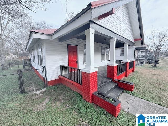 Photo 2 of Single family home for sale at 1831 Moore Avenue, Anniston, AL 36201 | MLS# 21433251 | Listing updated on 2026-03-02