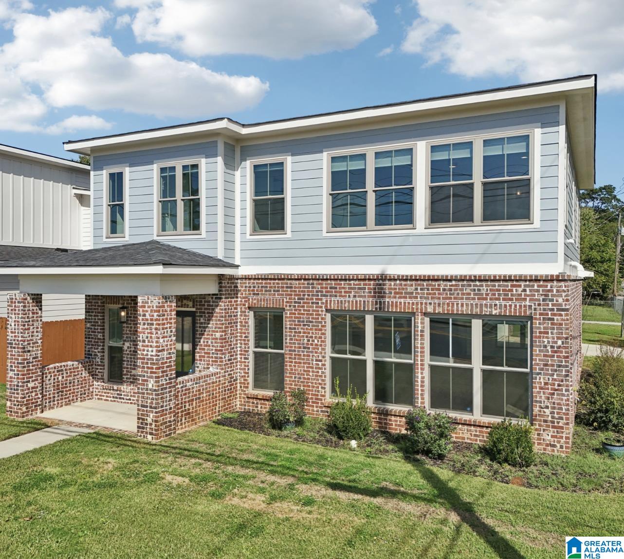Homes for sale in Huntsville, AL | 3000 9th Avenue Sw, Huntsville, AL 35805 | MLS# 21433542