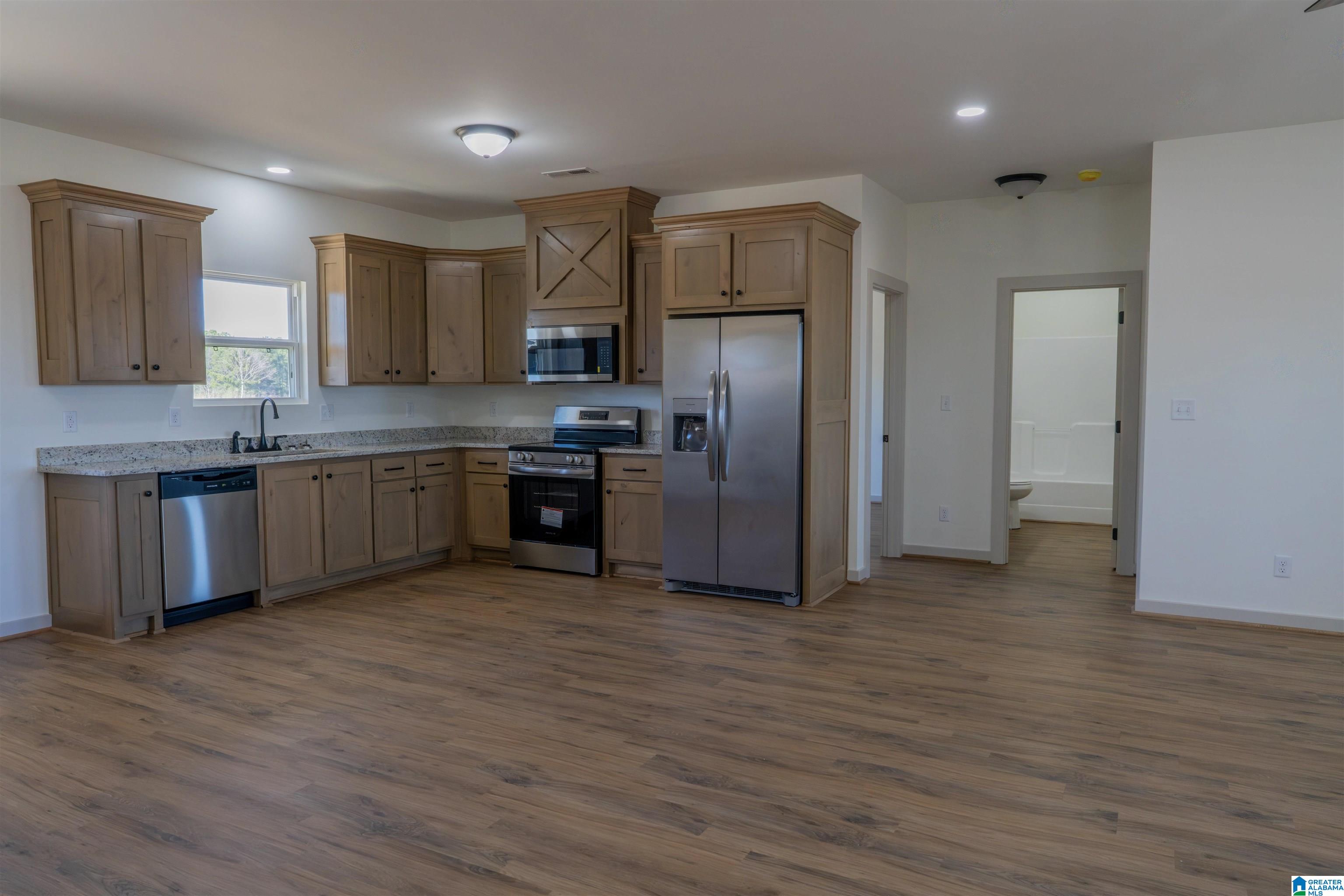 Homes for sale in Oneonta, AL | 620 Washburn Dr, Oneonta, AL 35121 | MLS# 21433633