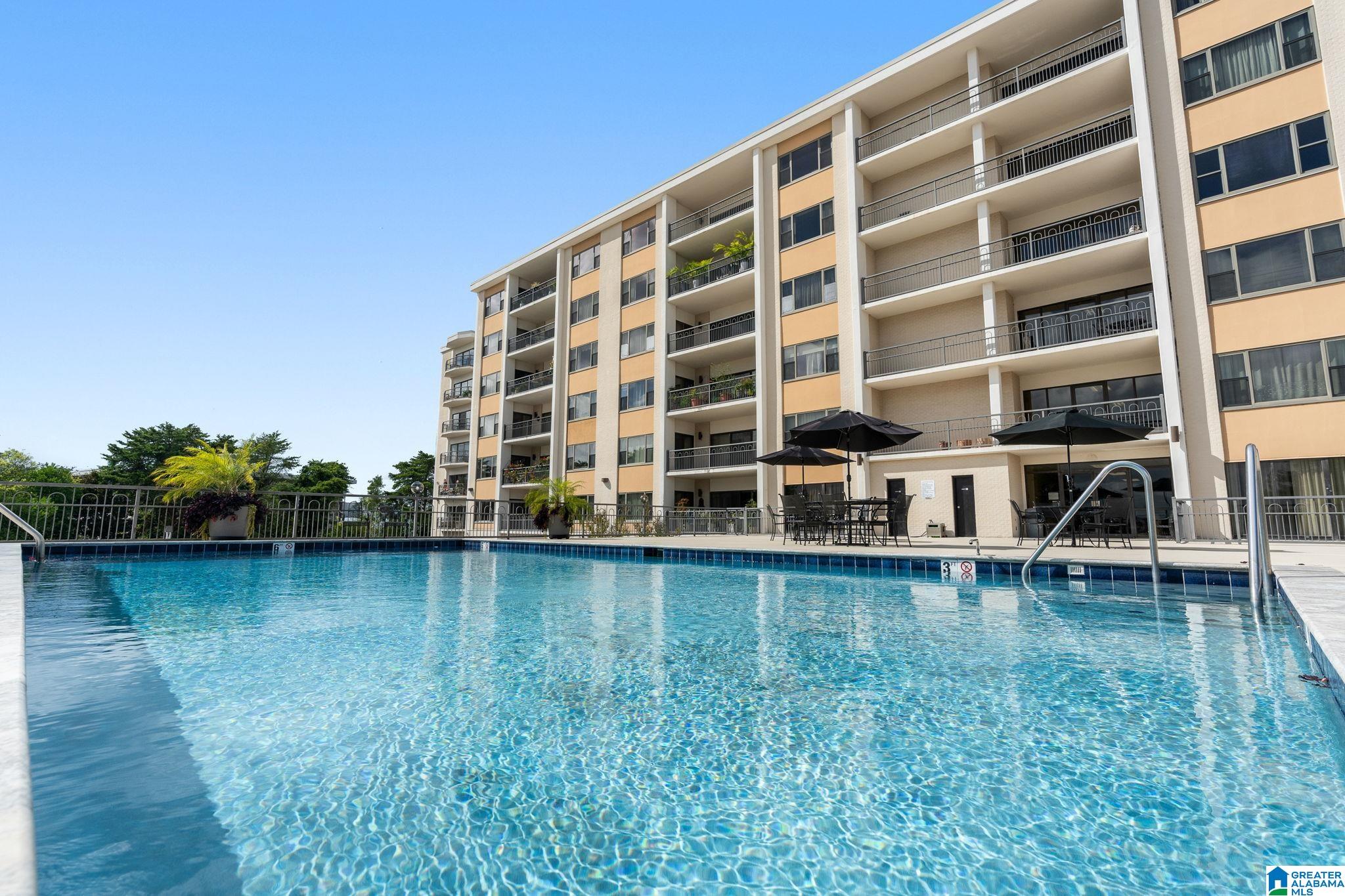 Homes for sale in Birmingham, AL | 1200 Beacon Parkway E #202, Birmingham, AL 35209 | MLS# 21433695