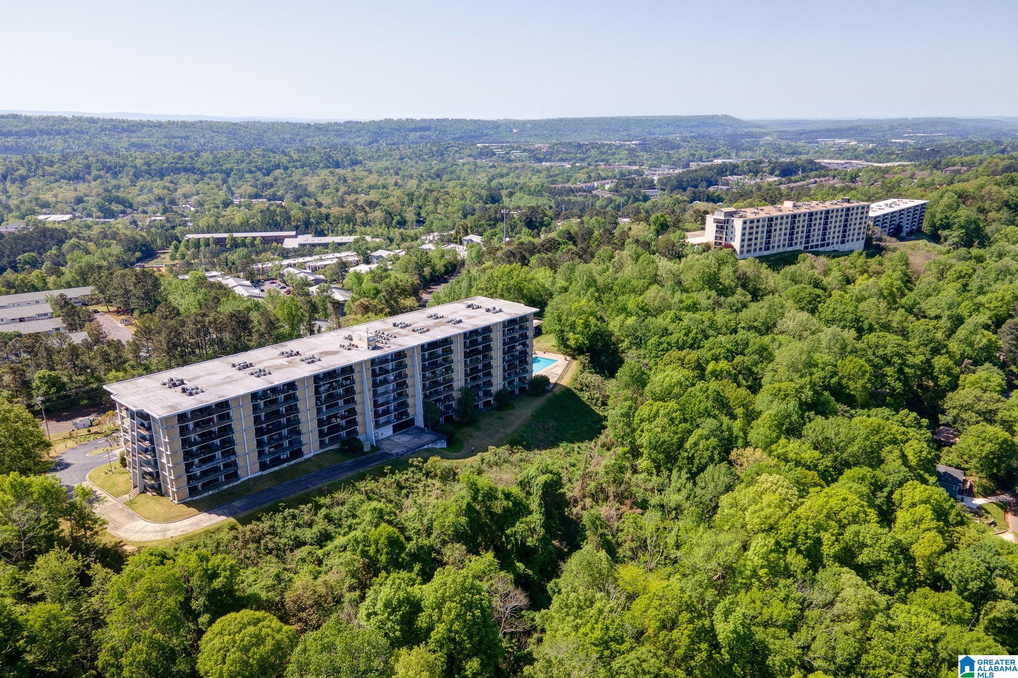 Homes for sale in Birmingham, AL | 1200 Beacon Parkway E #202, Birmingham, AL 35209 | MLS# 21433695
