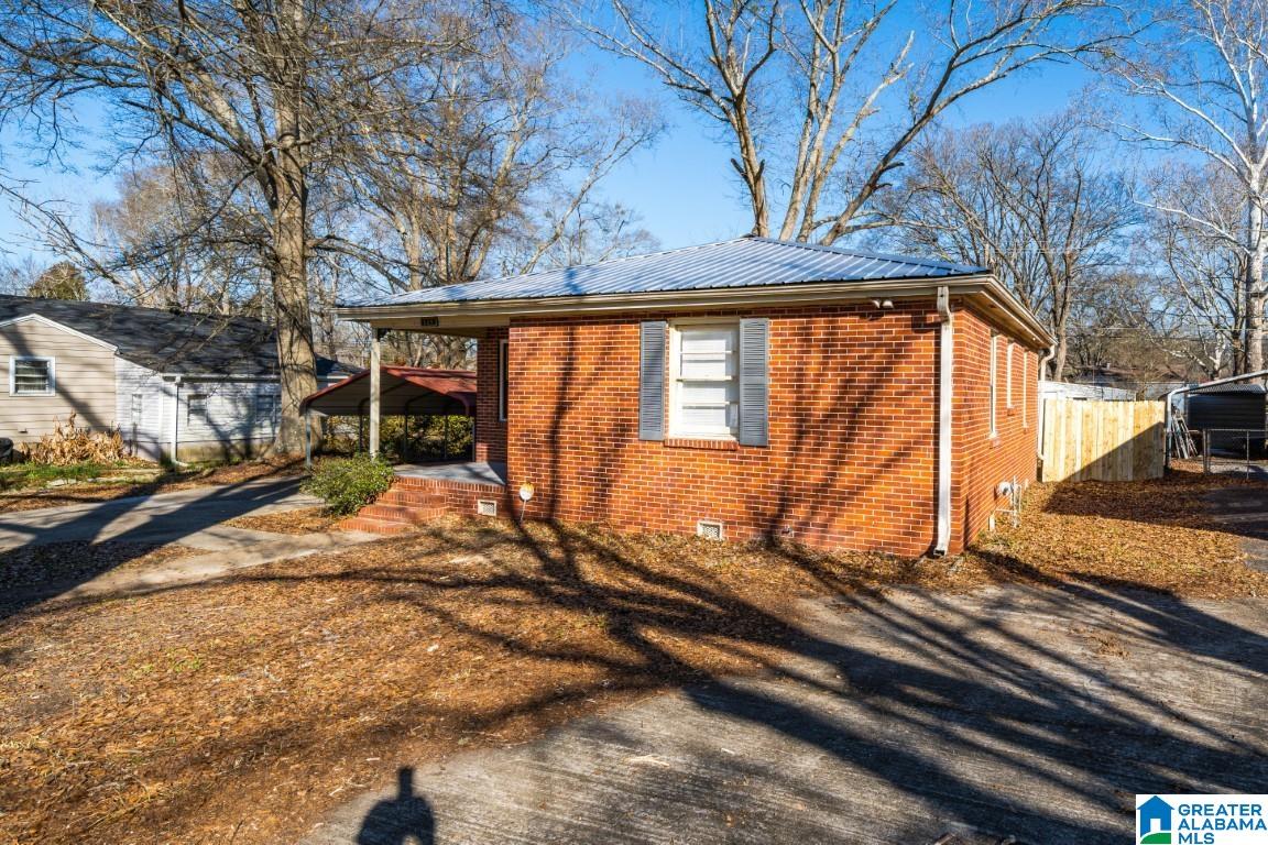 119 LAKELAND AVENUE