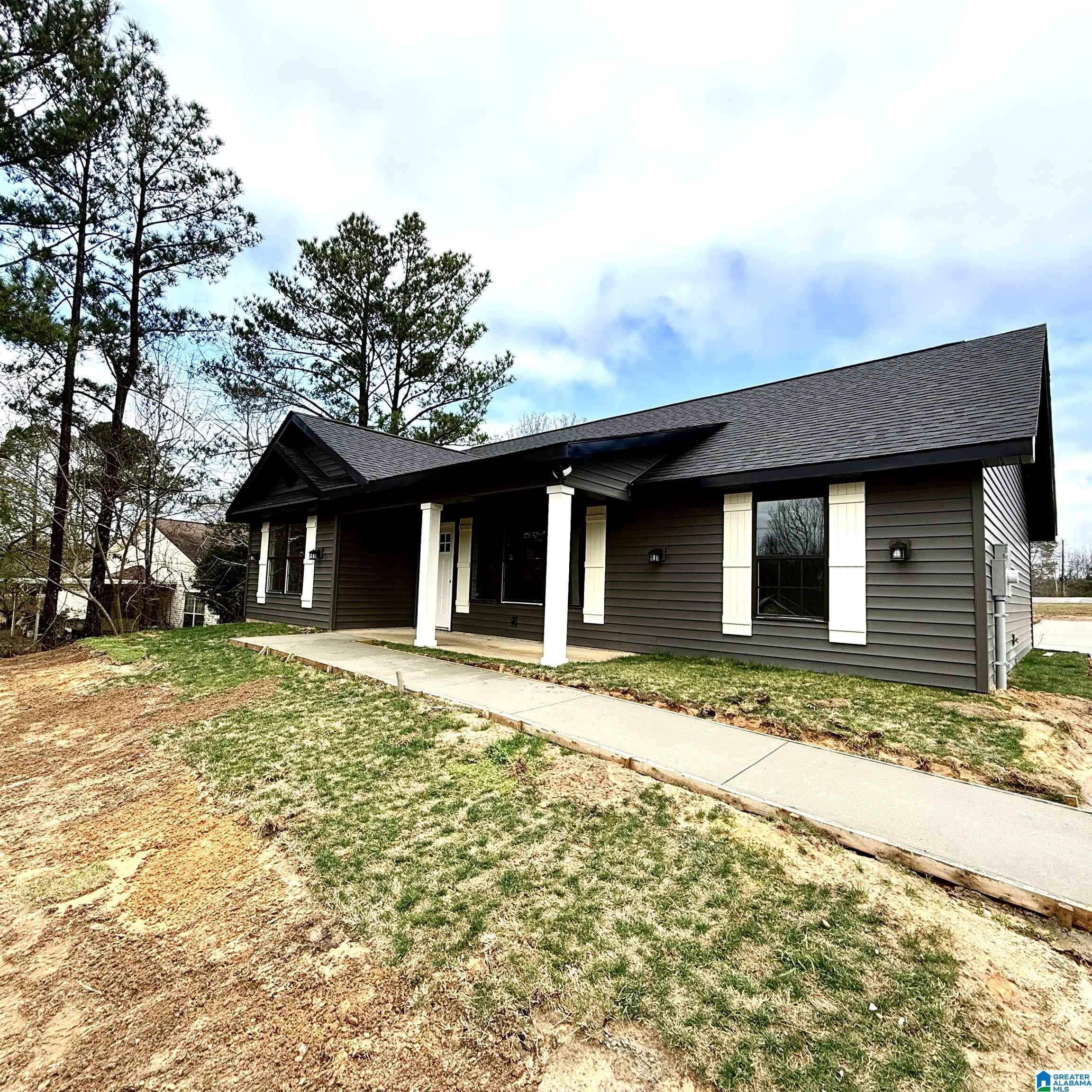 Homes for sale in Clanton, AL | 75 County Road 920, Clanton, AL 35046 | MLS# 21434273