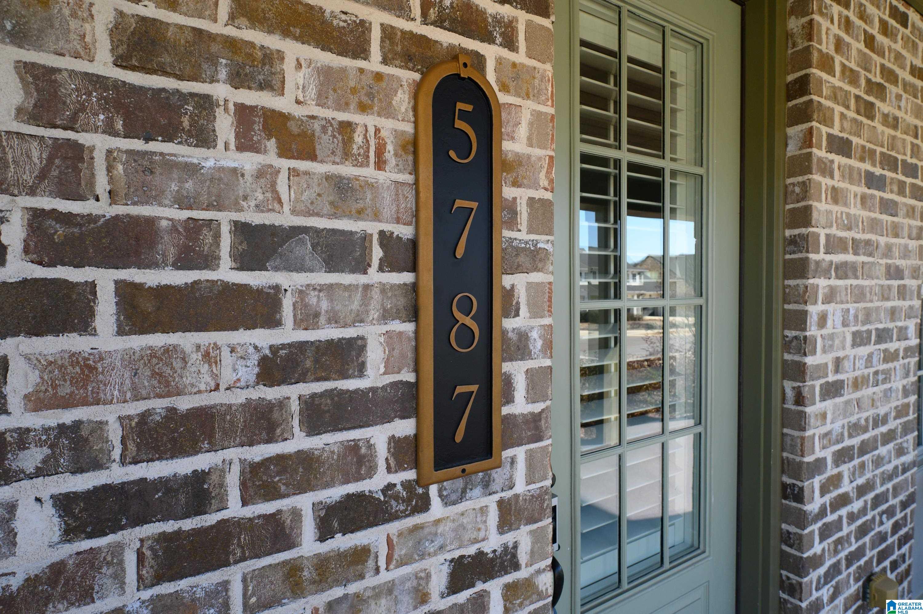 Homes for sale in Hoover, AL | 5787 Brayden Circle, Hoover, AL 35244 | MLS# 21434504