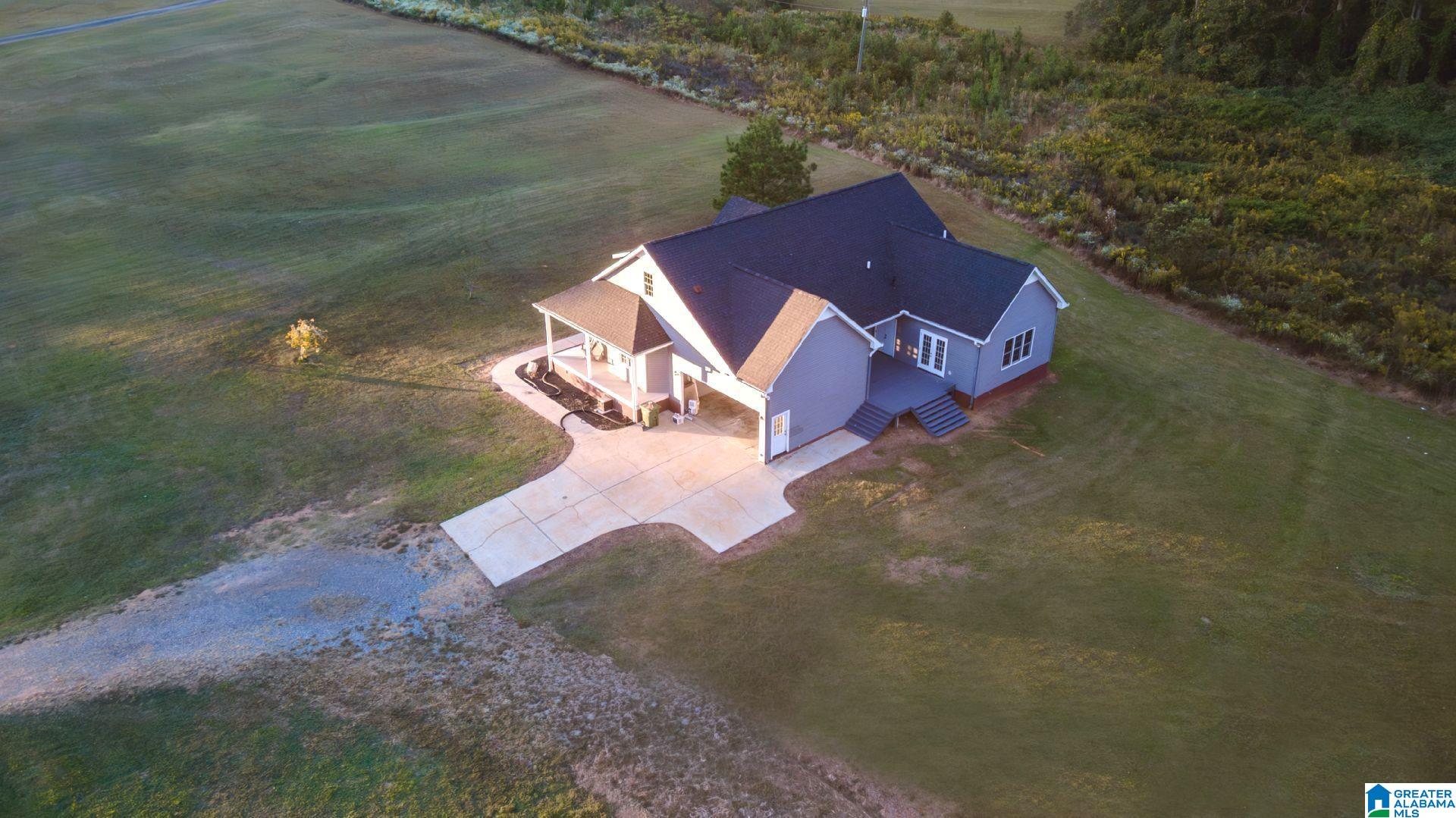 Homes for sale in Lineville, AL | 214 Crooked Tree Dr, Lineville, AL 36266 | MLS# 21434566