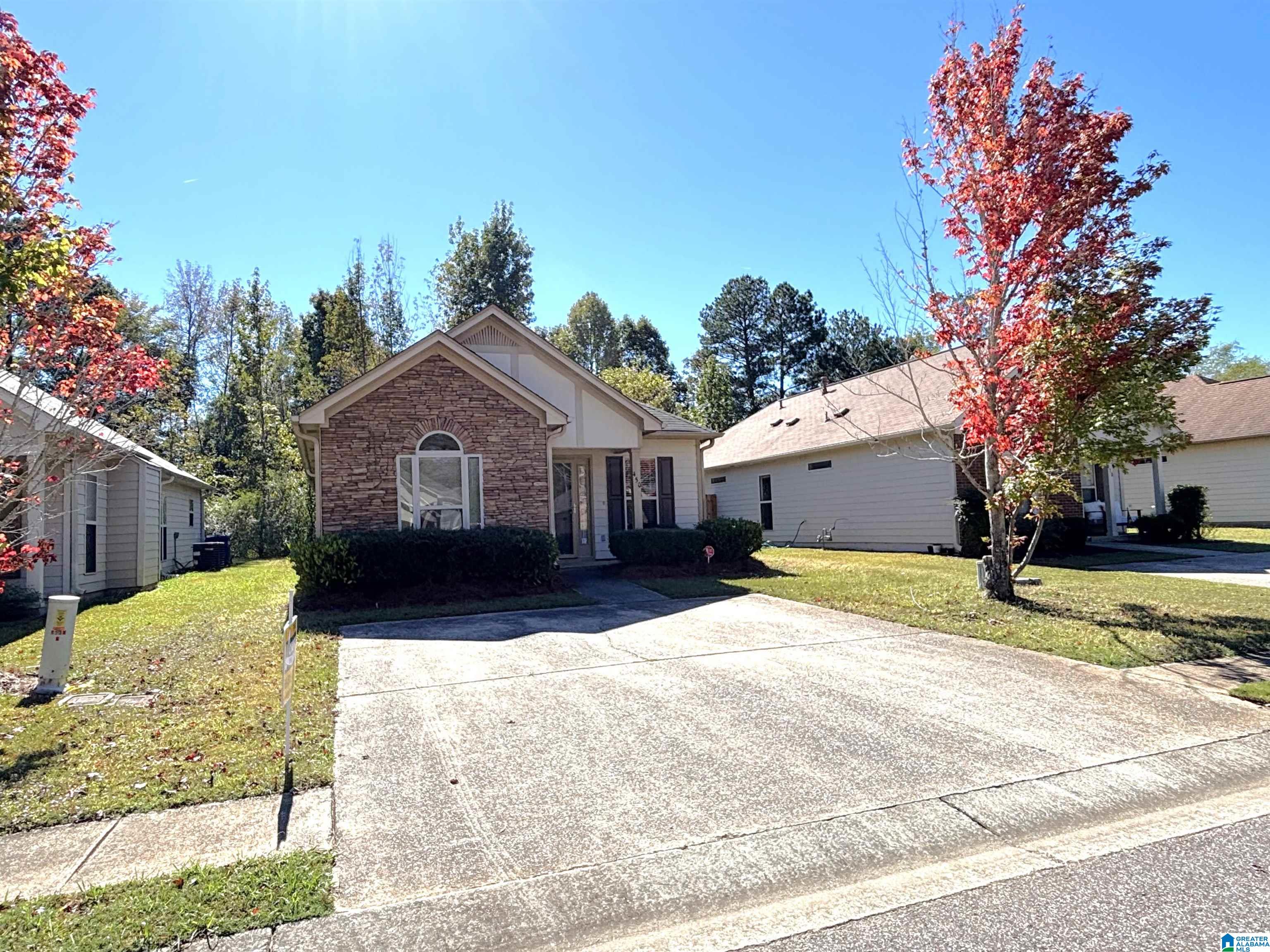 450 FOX RUN CIRCLE