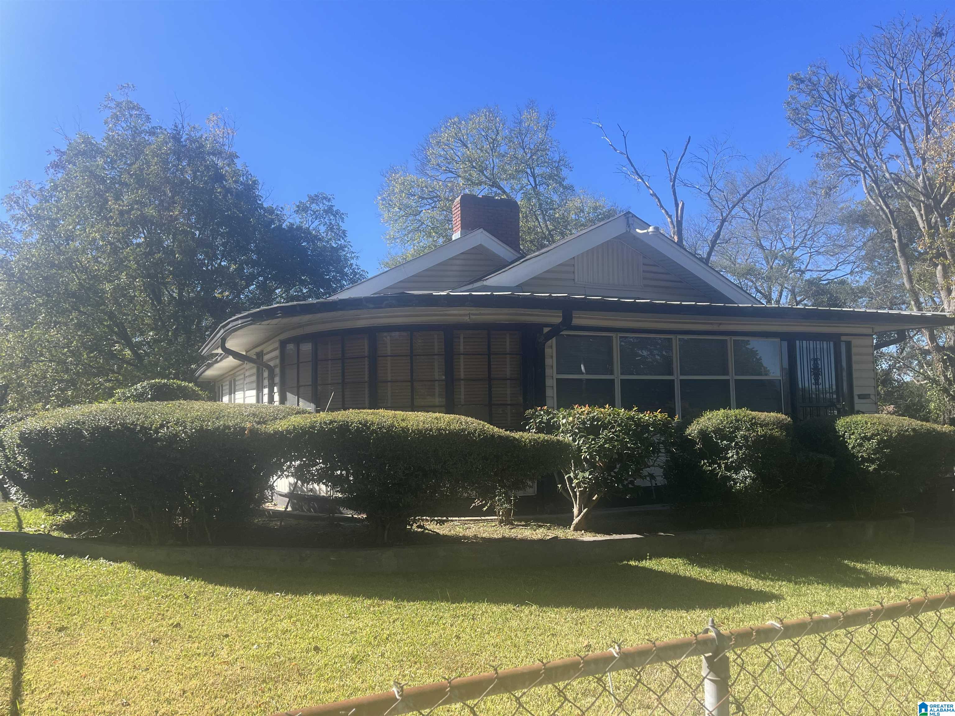 5142 HILLSIDE DRIVE