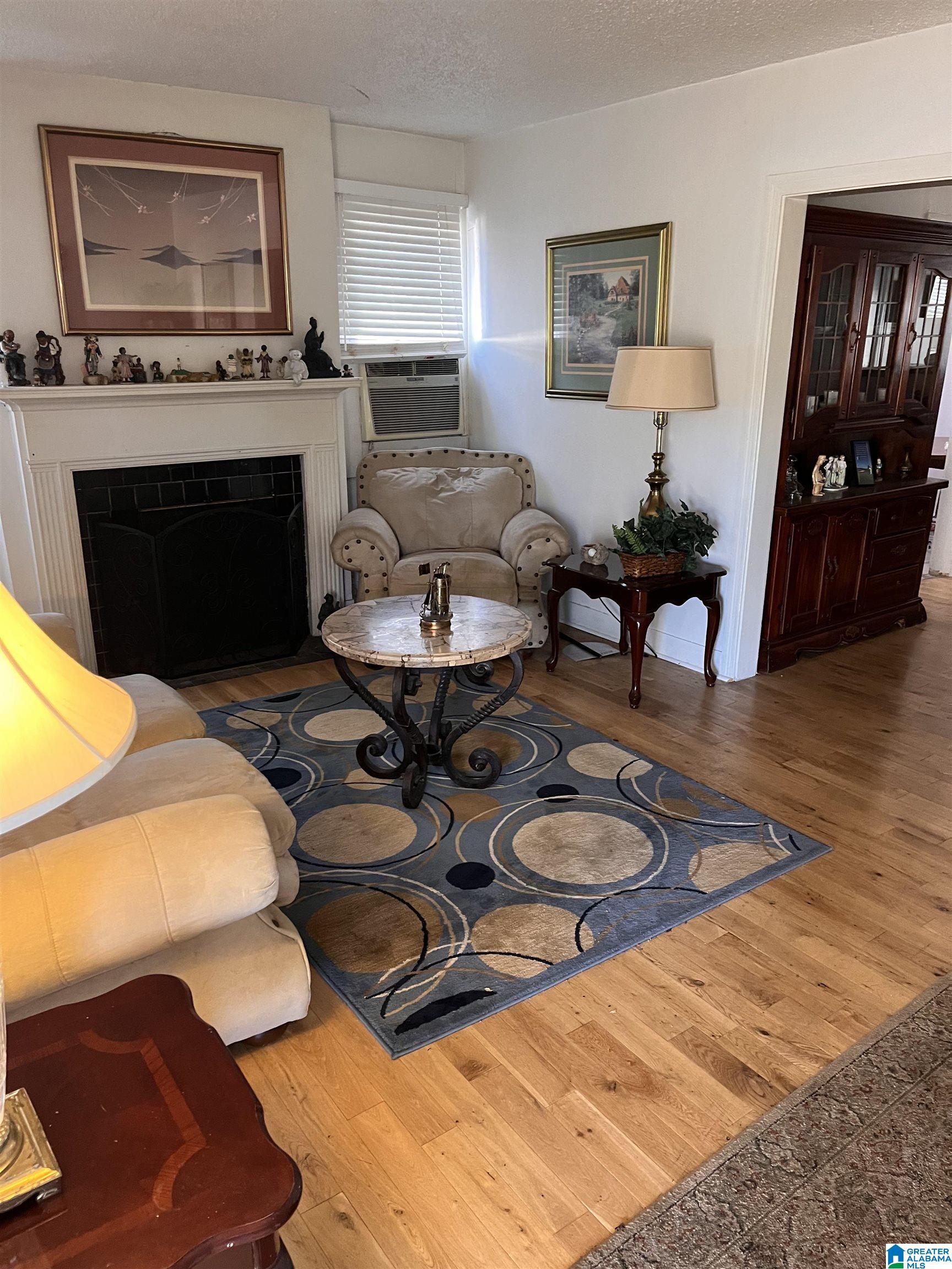 Photo 2 of Single family home for sale at 1909 36th Avenue N, Birmingham, AL 35207 | MLS# 21434718 | Listing updated on 2026-03-20