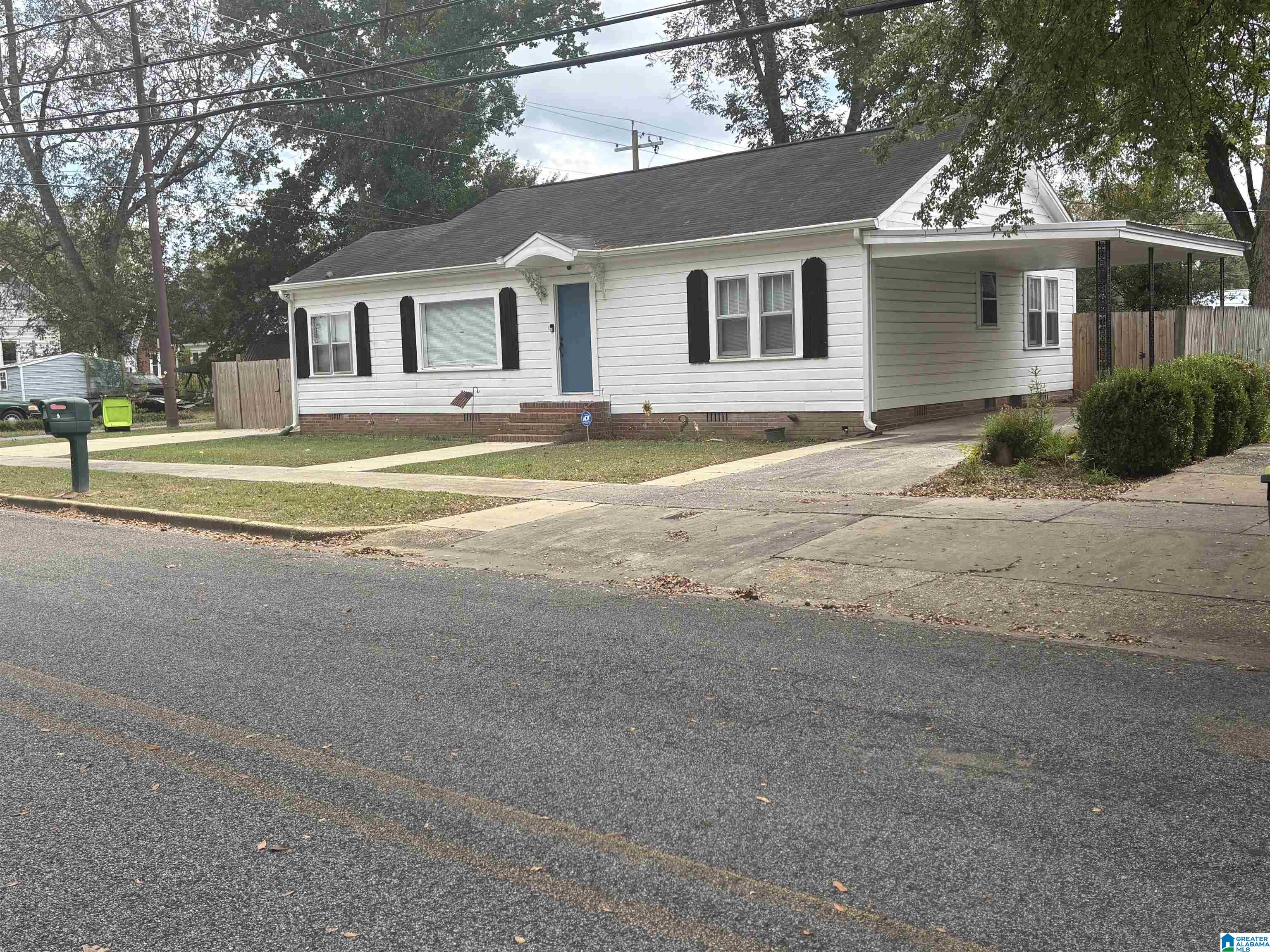 5 W WALNUT STREET