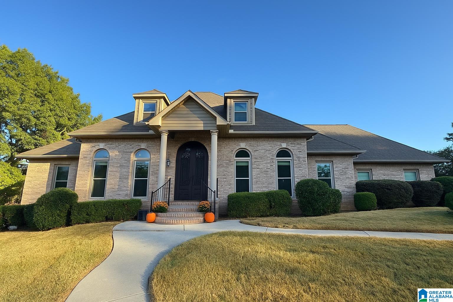 Photo 1 of Single family home for sale at 1236 Heritage Way, Birmingham, AL 35211 | MLS# 21434908 | Listing updated on 2026-04-20