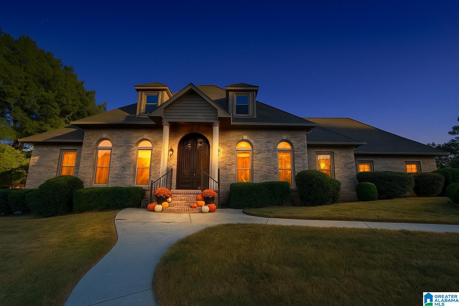 Photo 2 of Single family home for sale at 1236 Heritage Way, Birmingham, AL 35211 | MLS# 21434908 | Listing updated on 2026-04-20