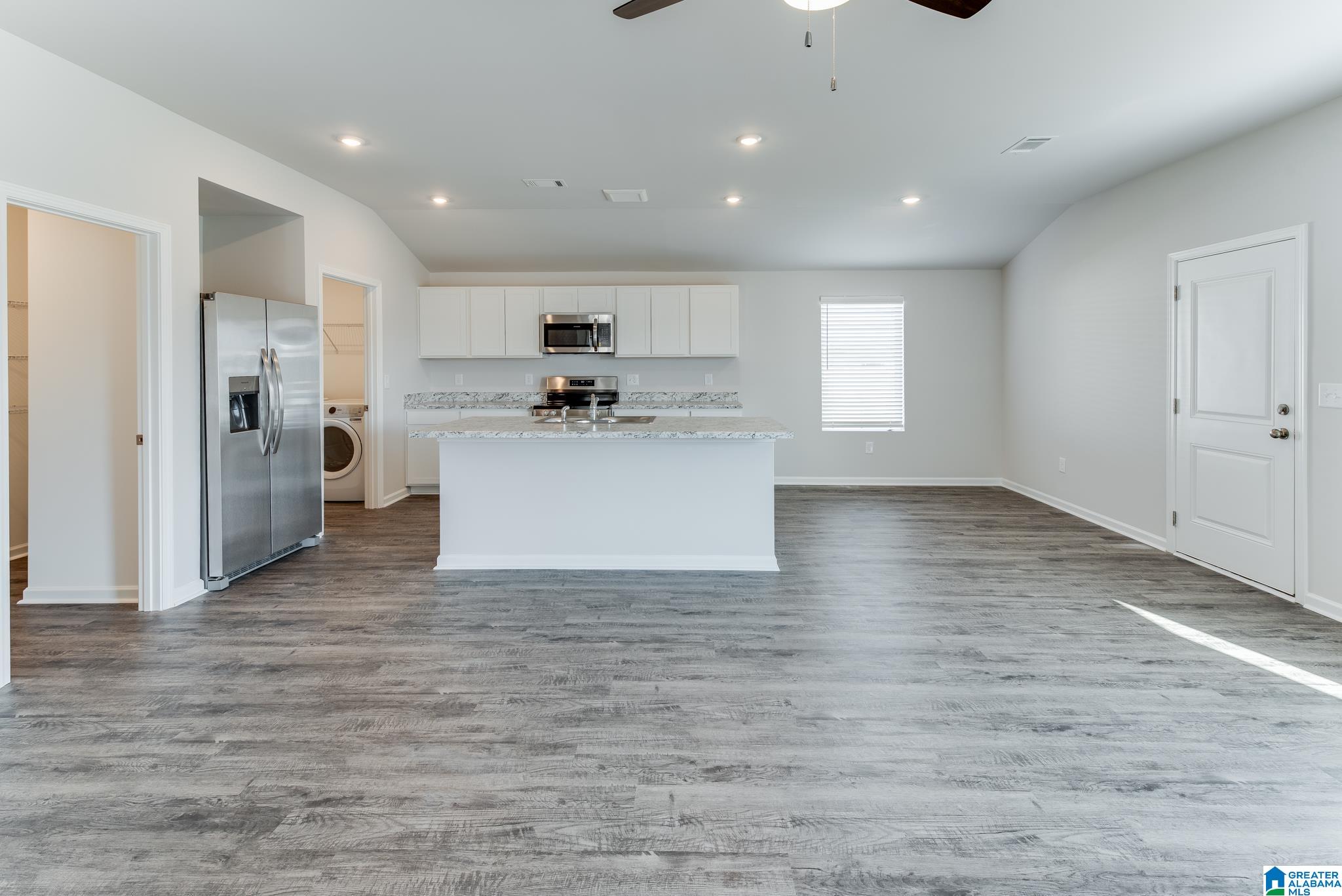 Homes for sale in Calera, AL | 853 Ashford Dr, Calera, AL 35040 | MLS# 21434995