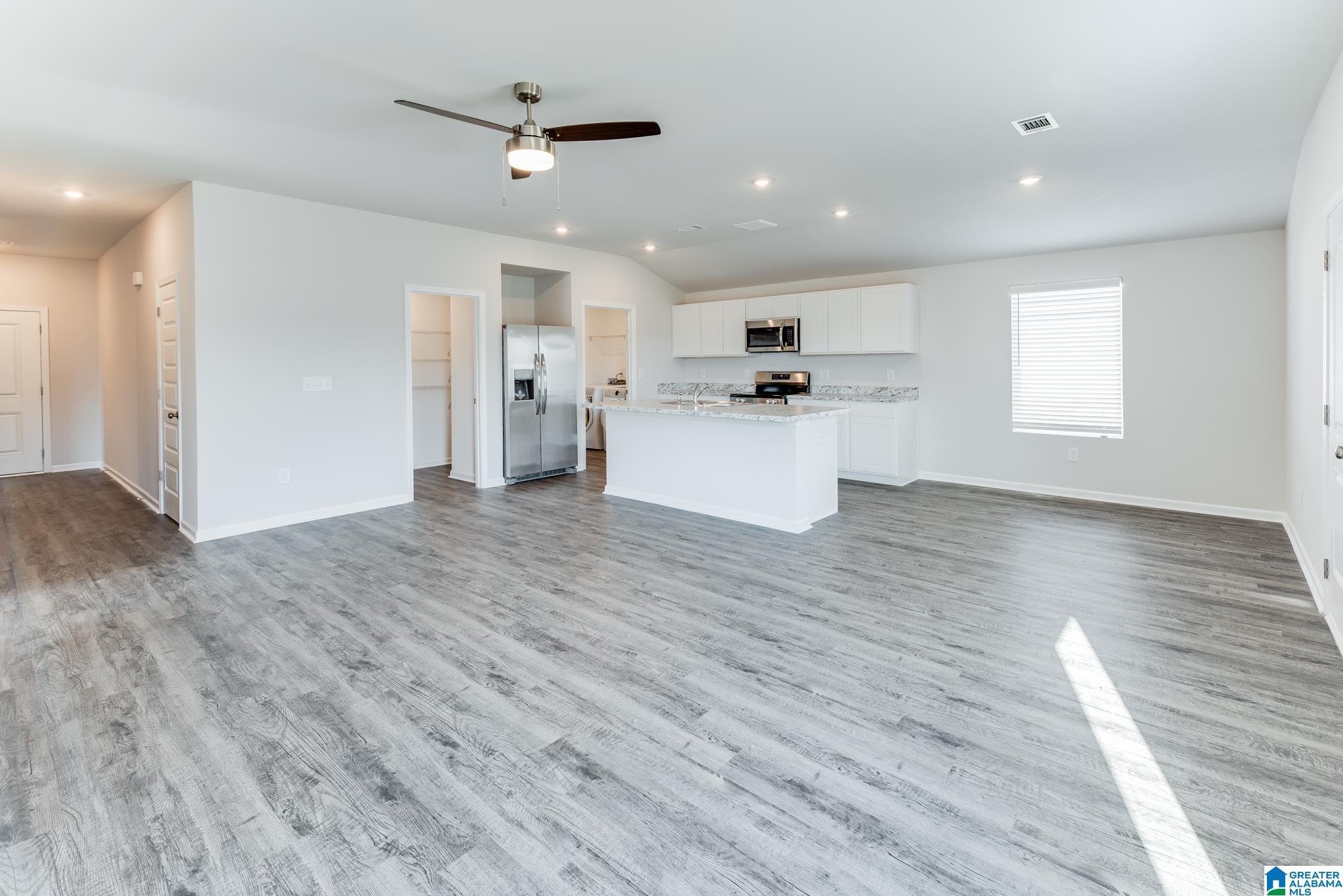 Homes for sale in Calera, AL | 853 Ashford Dr, Calera, AL 35040 | MLS# 21434995