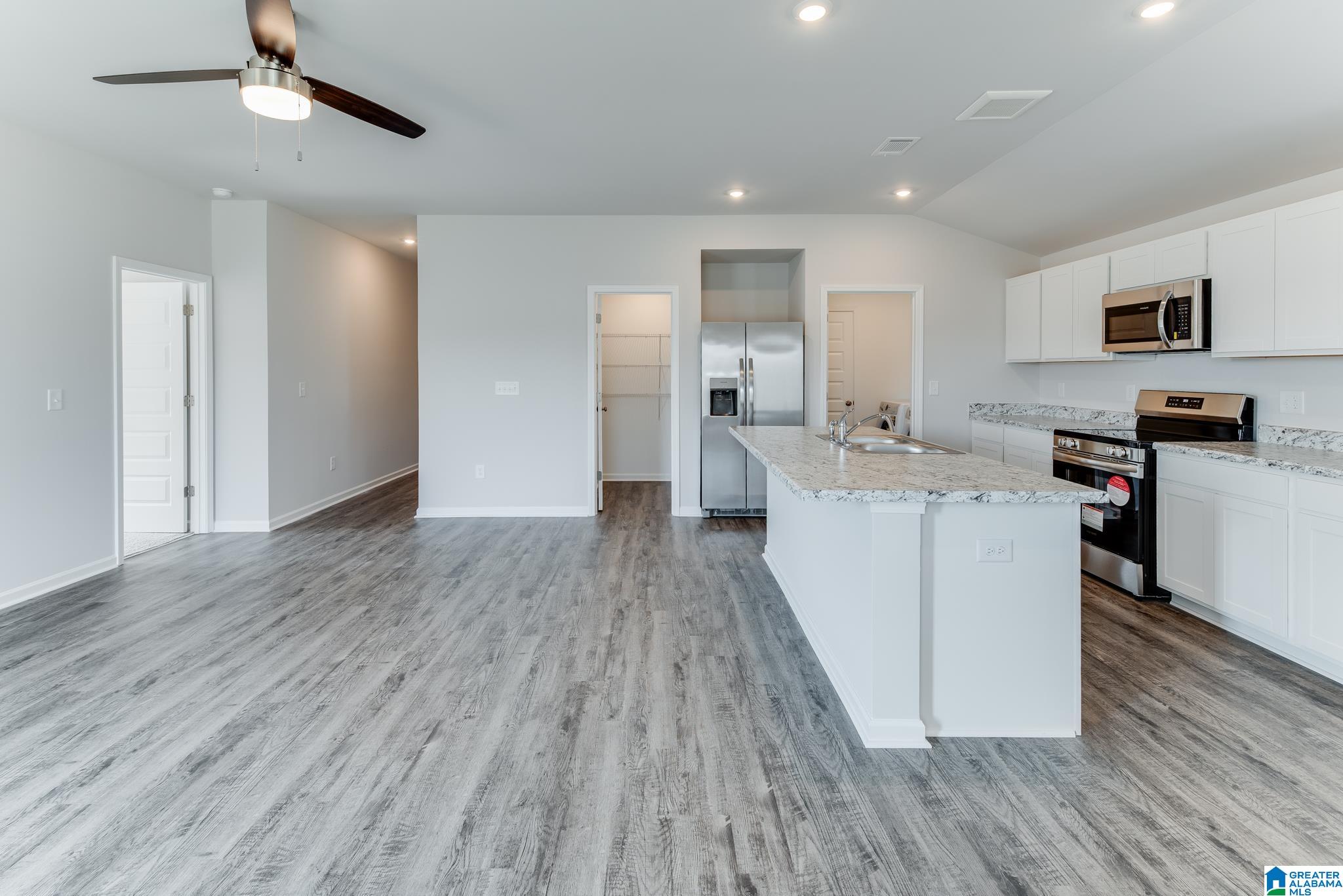 Homes for sale in Calera, AL | 853 Ashford Dr, Calera, AL 35040 | MLS# 21434995