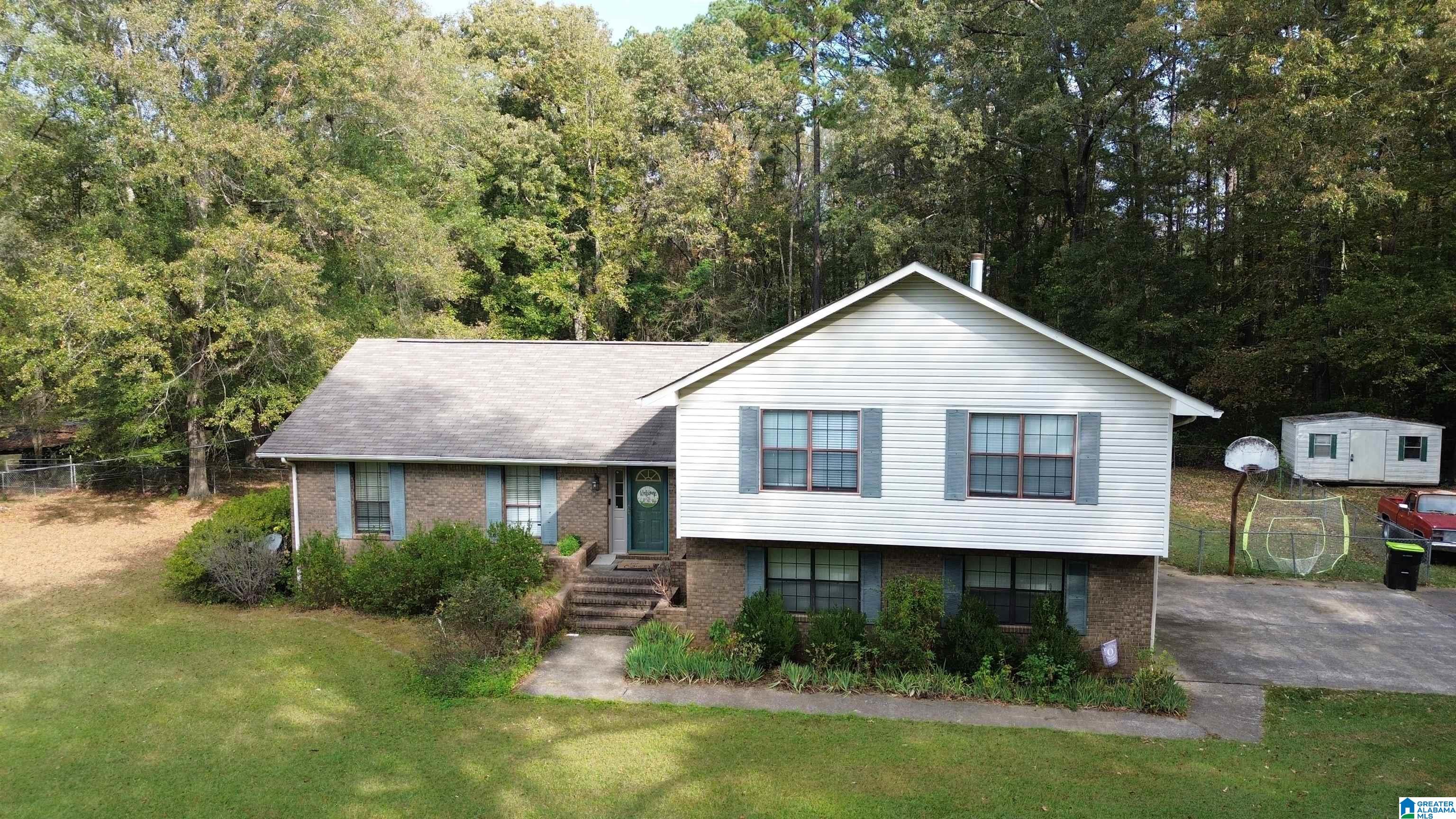 4 CAROL COVE