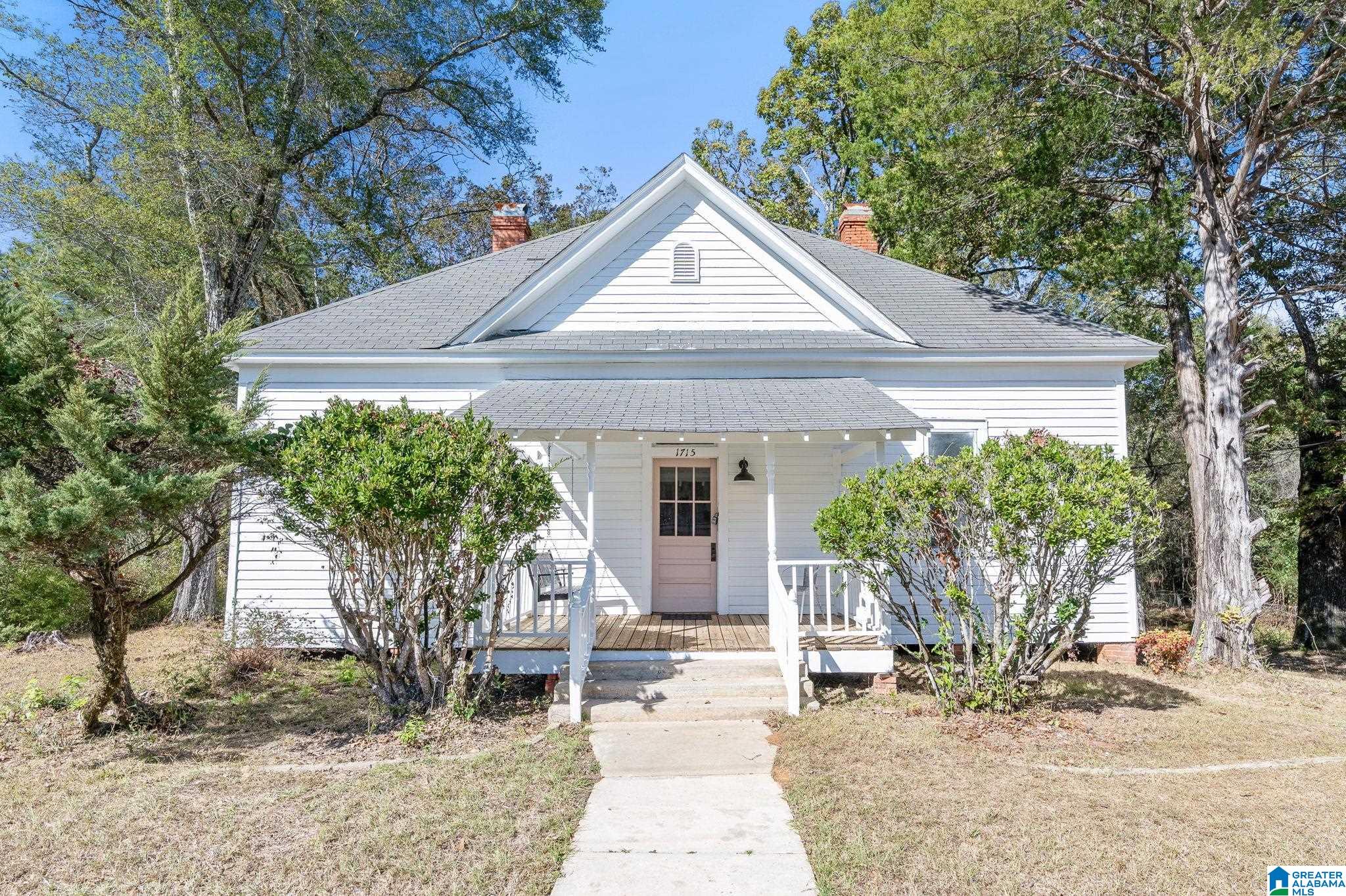 Homes for sale in Centreville, AL | 1715 Walnut Street, Centreville, AL 35042 | MLS# 21435086