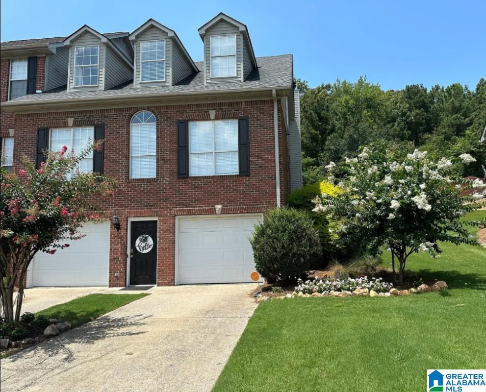 212 MEADOW CROFT CIRCLE