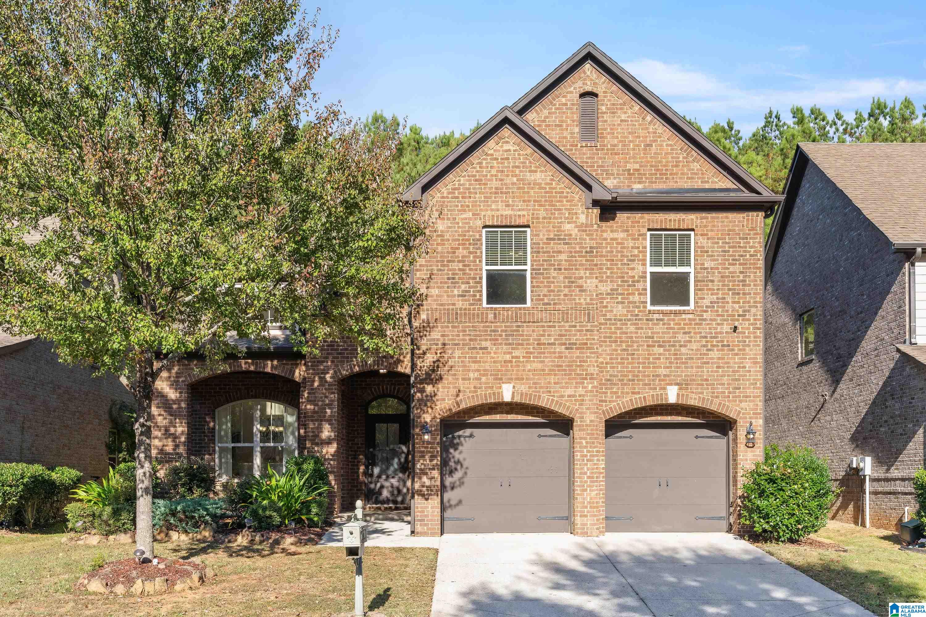 Homes for sale in Hoover, AL | 5429 Park Side Circle, Hoover, AL 35244 | MLS# 21435243