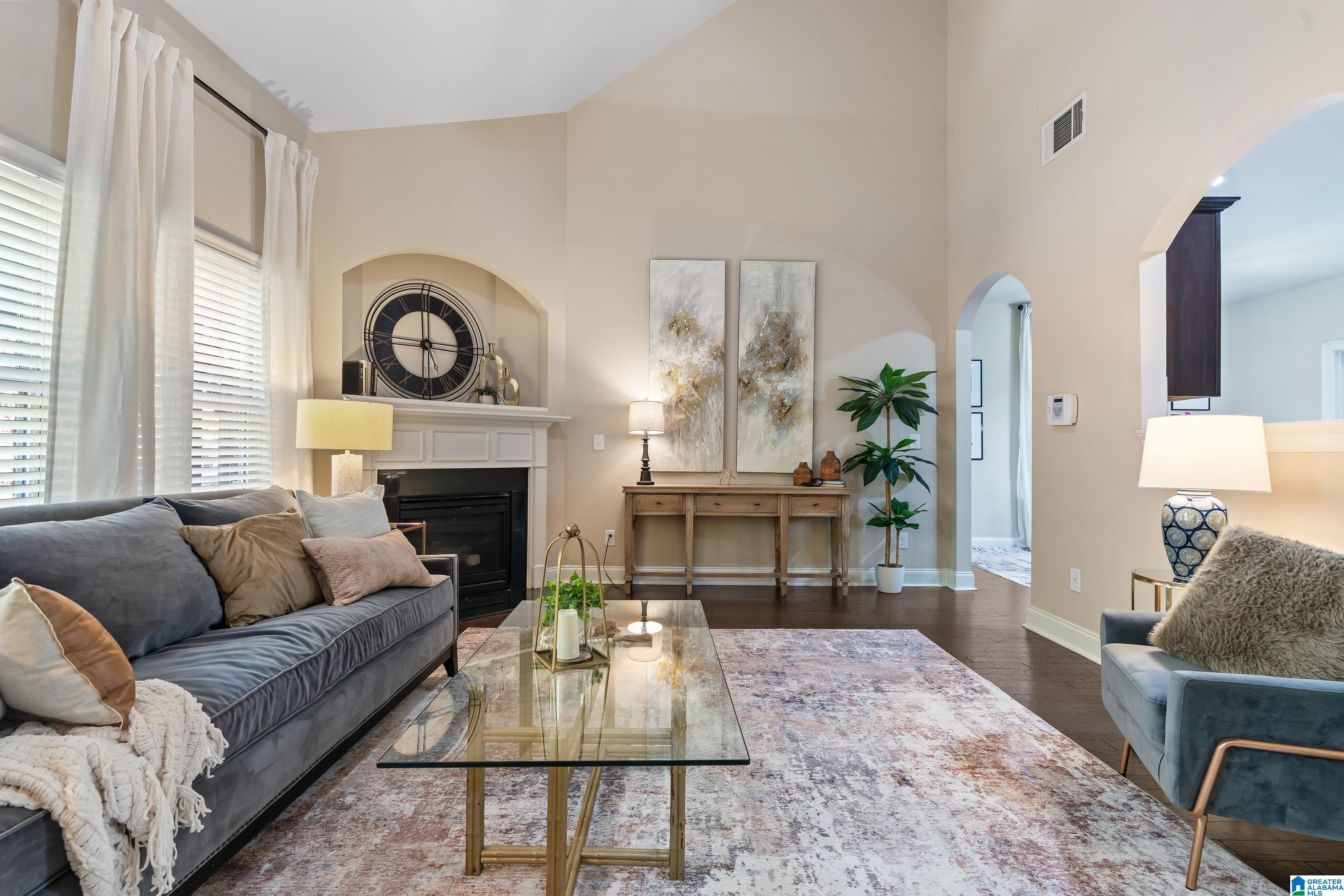 Homes for sale in Hoover, AL | 5429 Park Side Circle, Hoover, AL 35244 | MLS# 21435243